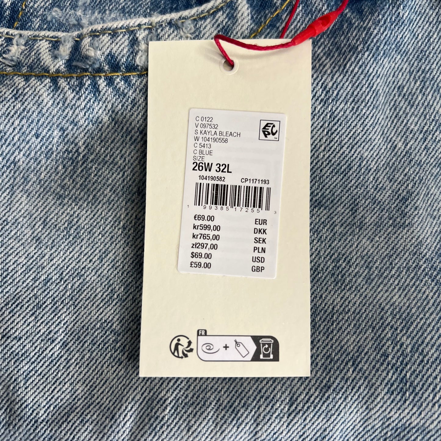 URBAN OUTFITTERS Kayla Low Rider Wide Leg Jeans Women's Sz 26W 32L Bleach