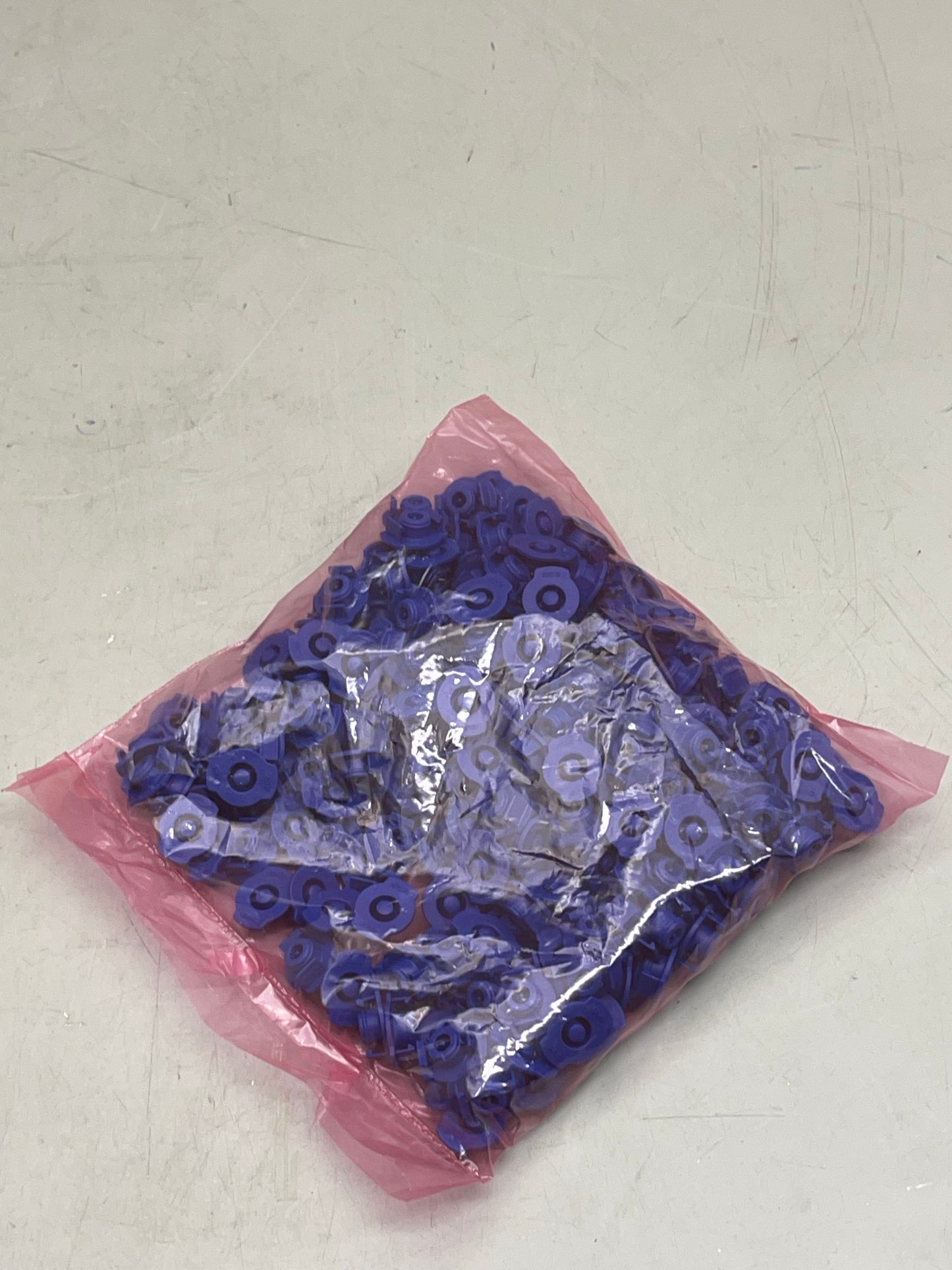 NORDSON Snap-Tight End Cap 3cc 4 bags of 250 Blue 7012191