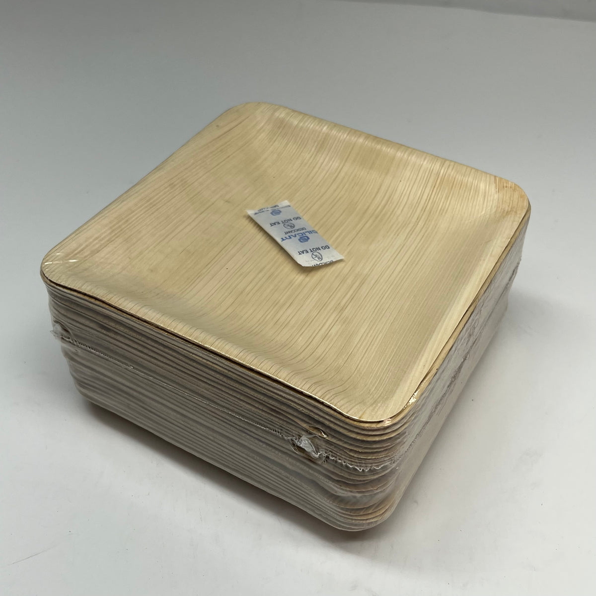 CHEFS WAREHOUSE (100 PACK) All Natural Palm Plate Highly Durable 8" RWB0323N