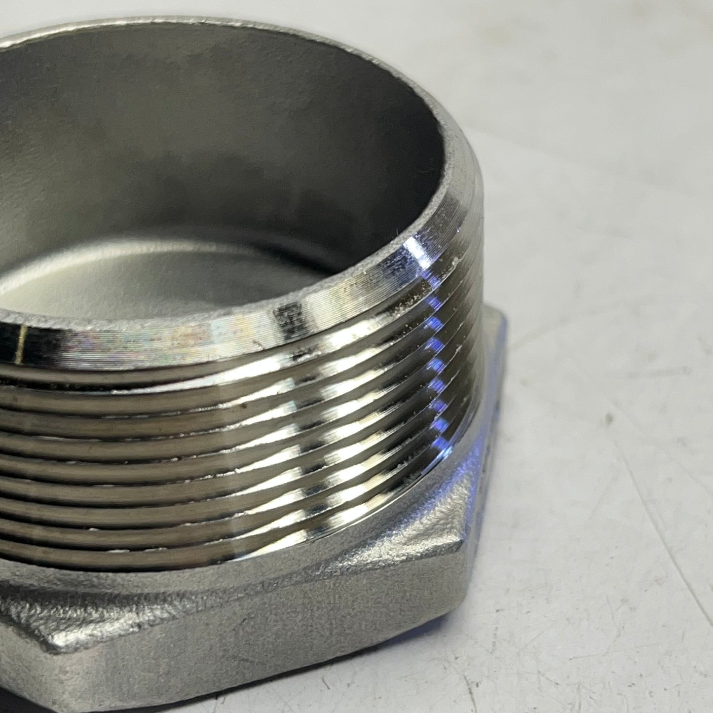 SERVICE METAL SS Hexagon Bushing NPT Connection 2"x1/4" Silver SSS6HB02.0X.250