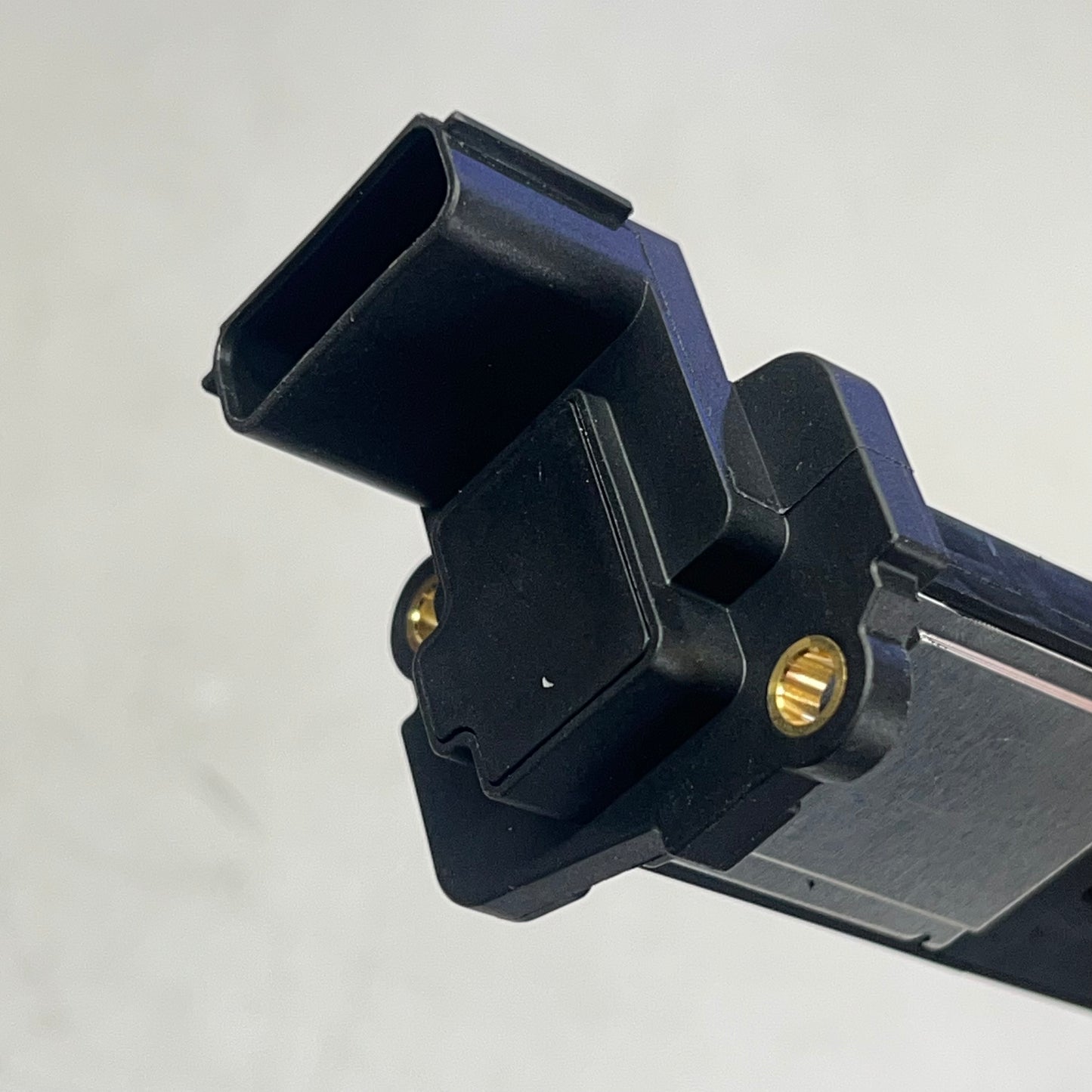 BLUE STREAK Mass Airflow Sensor For Buick, Cadillac & GMC Vehicles MF21396N