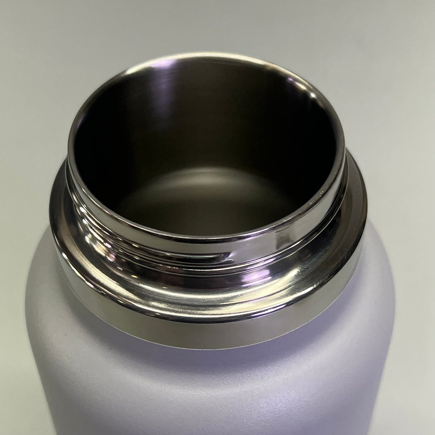 HYDROFLASK Stainless Steel Insulated Wide Mouth Water Bottle 40oz Birch