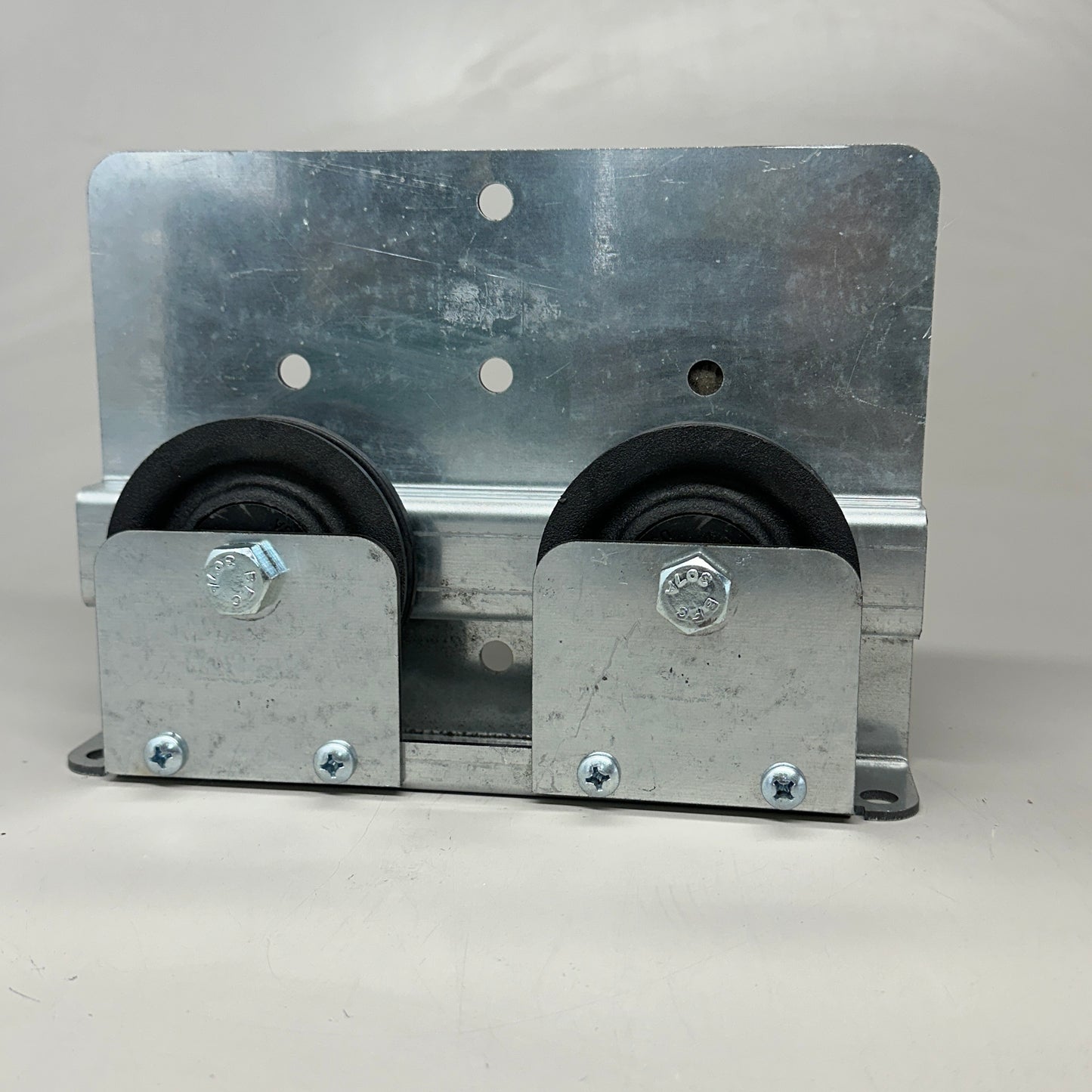 MUNTERS AC1263 Double Pulley Bracket for Industrial Systems