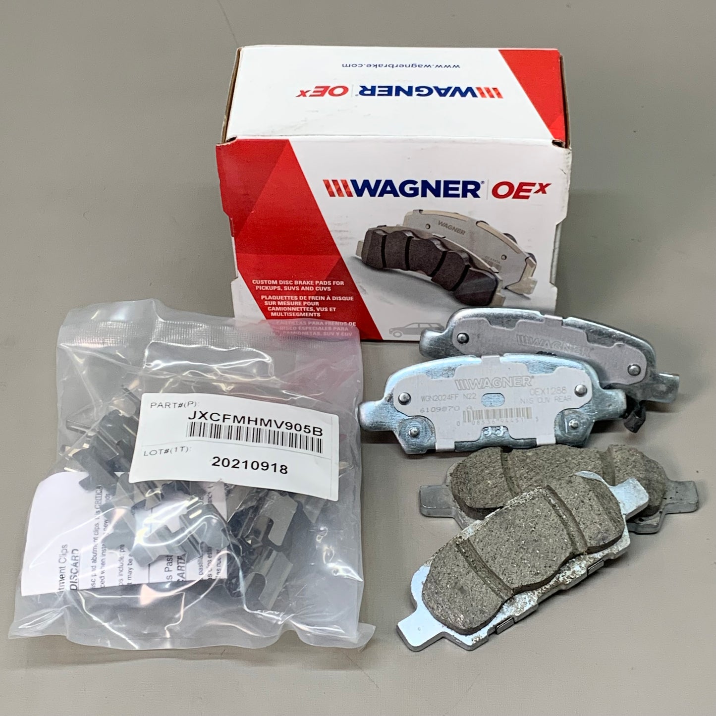 WAGNER OEx Ceramic Disc Brake Pad Set 4" x 1 1/2" Grey OEX1288