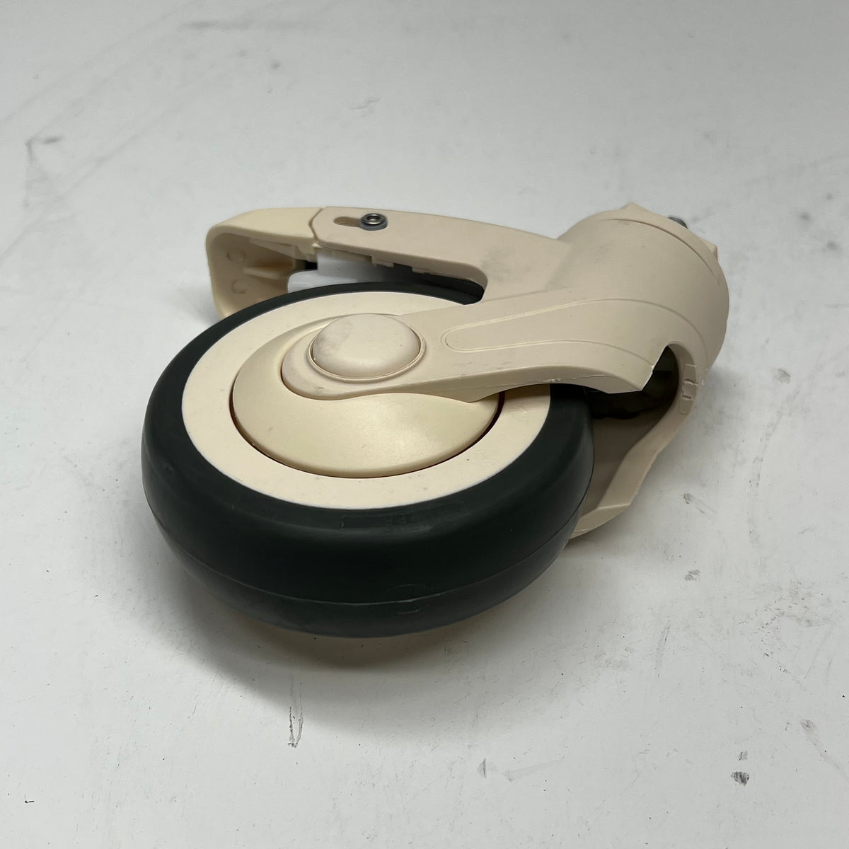 METRO (4 PACK) Polyurethane Stem Caster W/ Brake 4" Off White QB4B
