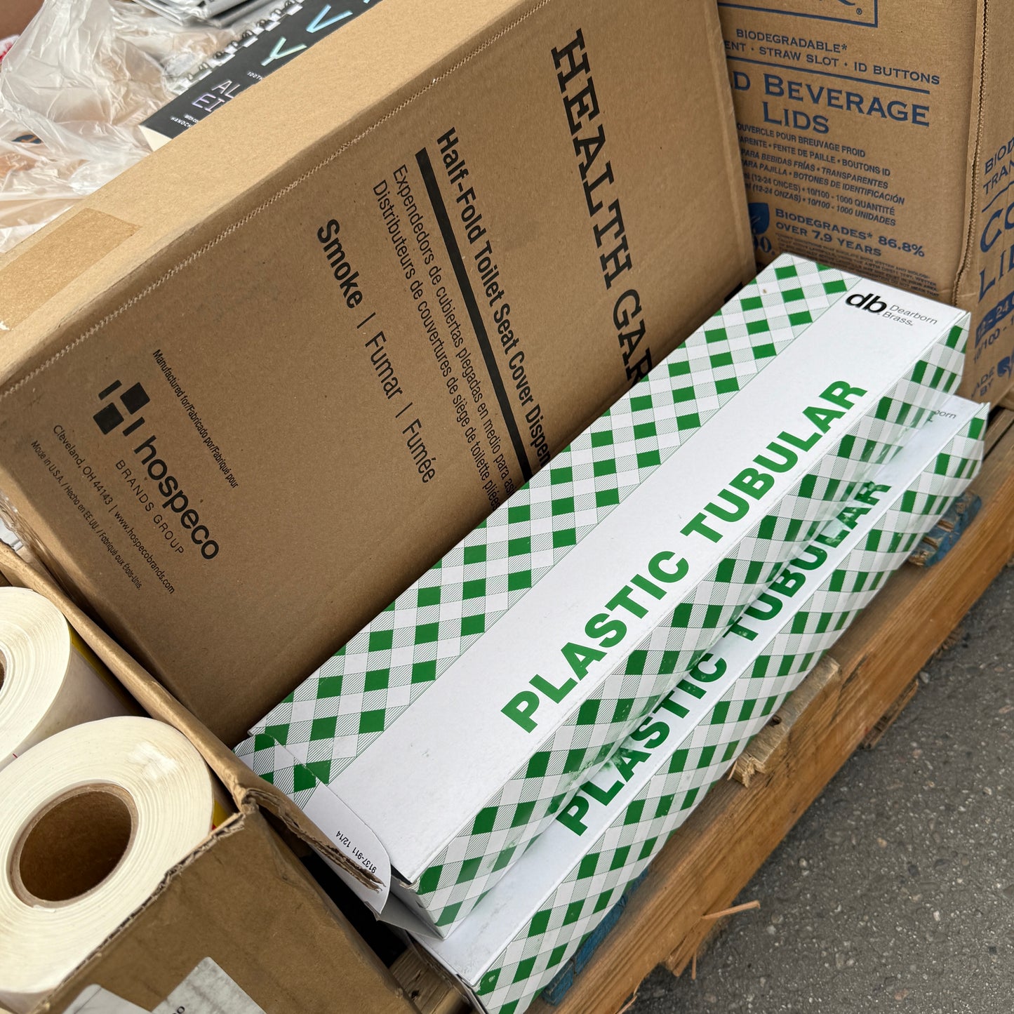 ZA@ Pallet of Rocks, Valves, Knives, Bags, Ketchup, Lids, cover plates, Wheel, Labels, & MORE!