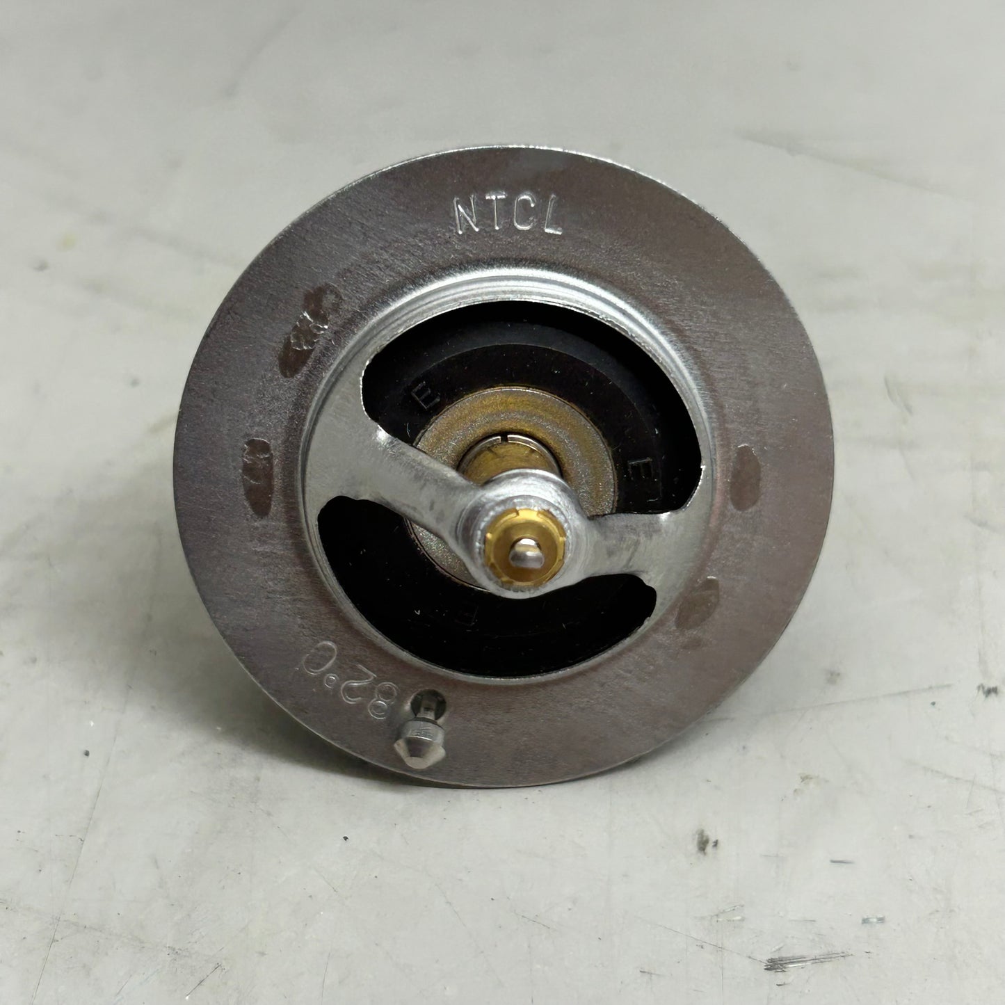 MAHLE Engine Coolant Thermostat For Toyota TX16782D