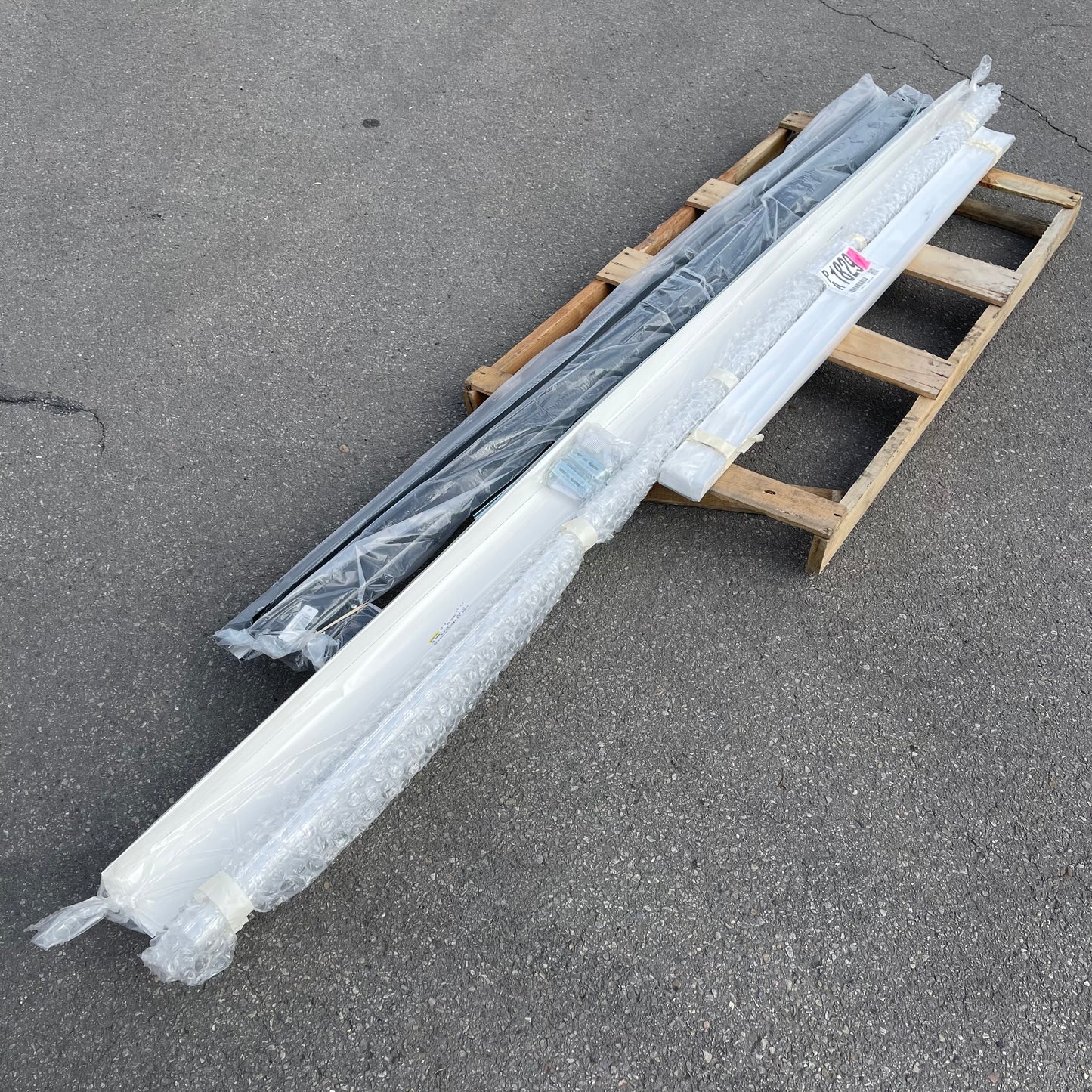 ZA@ Pallet of RACK ATTACK Rails & Blinds RAILS-80331RK (AS-IS)