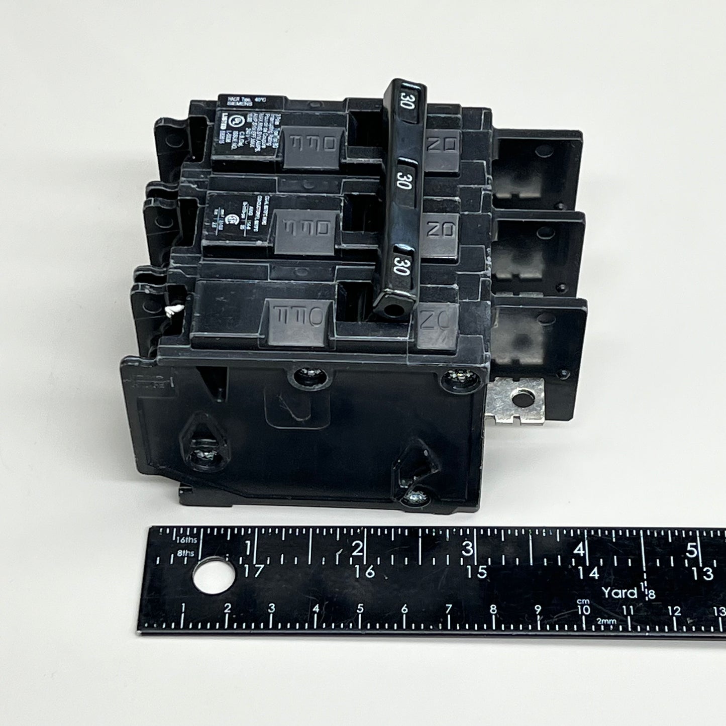 SIEMENS 30A 40 Degree C 3 Pole Circuit Breakers 240V BQ3B030