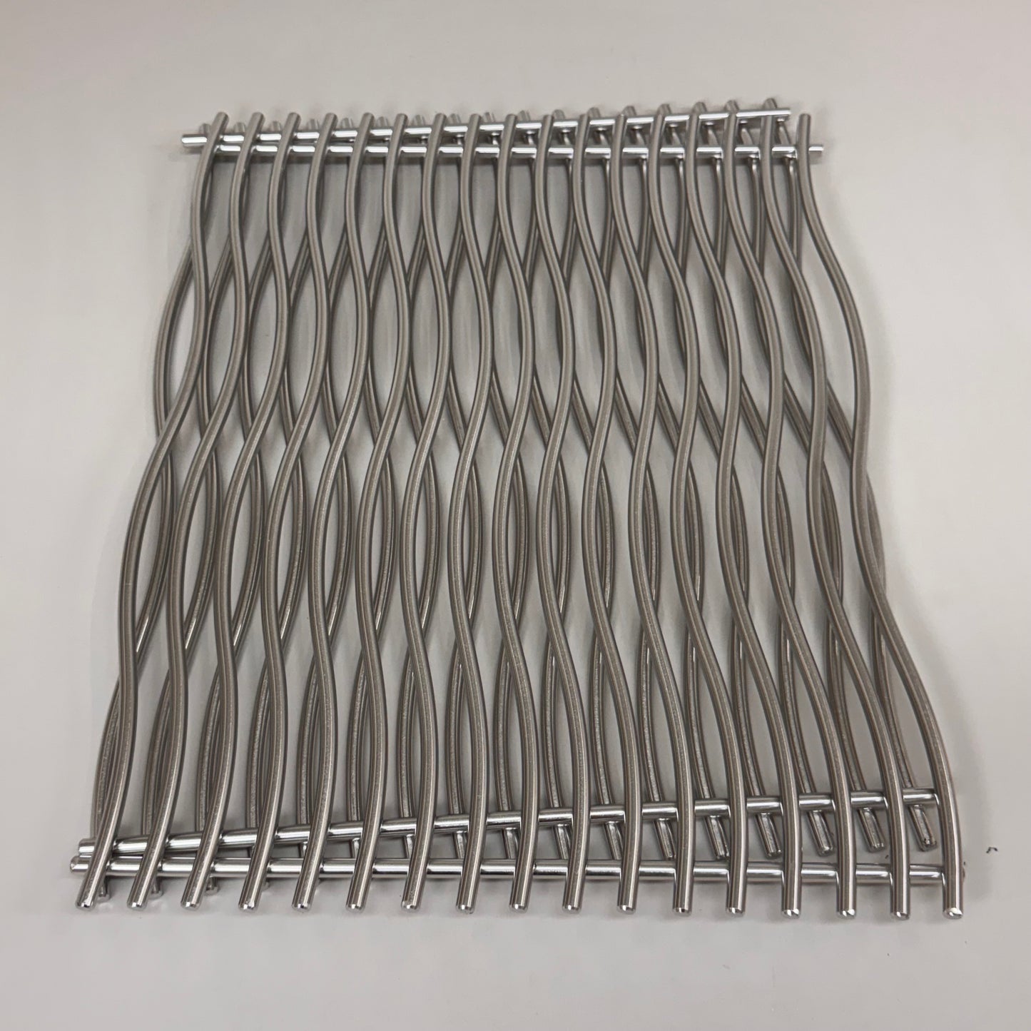 NAPOLEON Two Stainless Steel Cooking Grids For Prestige 500 21" x 15" Silver S83011