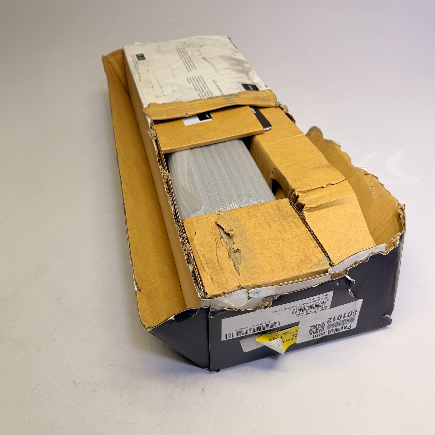 ZA@ BOSE Solo Soundbar Series II W/remote, Power Cord, Wall Bracket Black (AS-IS)