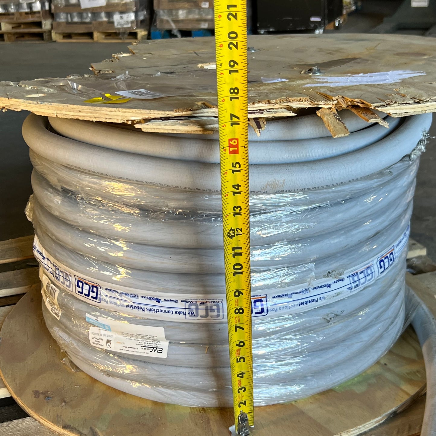 SOUTHWIRE Telcoflex IV 750 MCM Power Cable Gray 165 ft. 600V - KS24194 L4 / 56961901 (AS-IS, ~82 ft. Usable / 82 ft. Damaged)