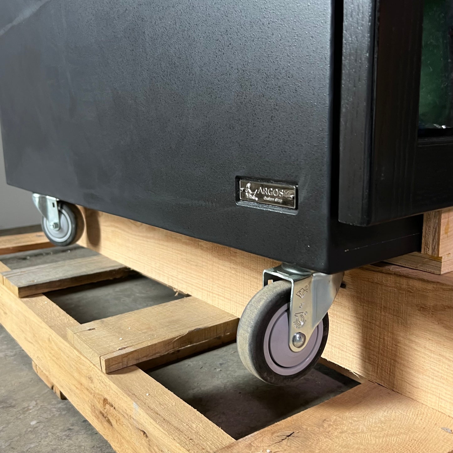 ARGOSY IsoBox PRO12 w/ Right-Hand Door Swing Black Satin on Oak Trim