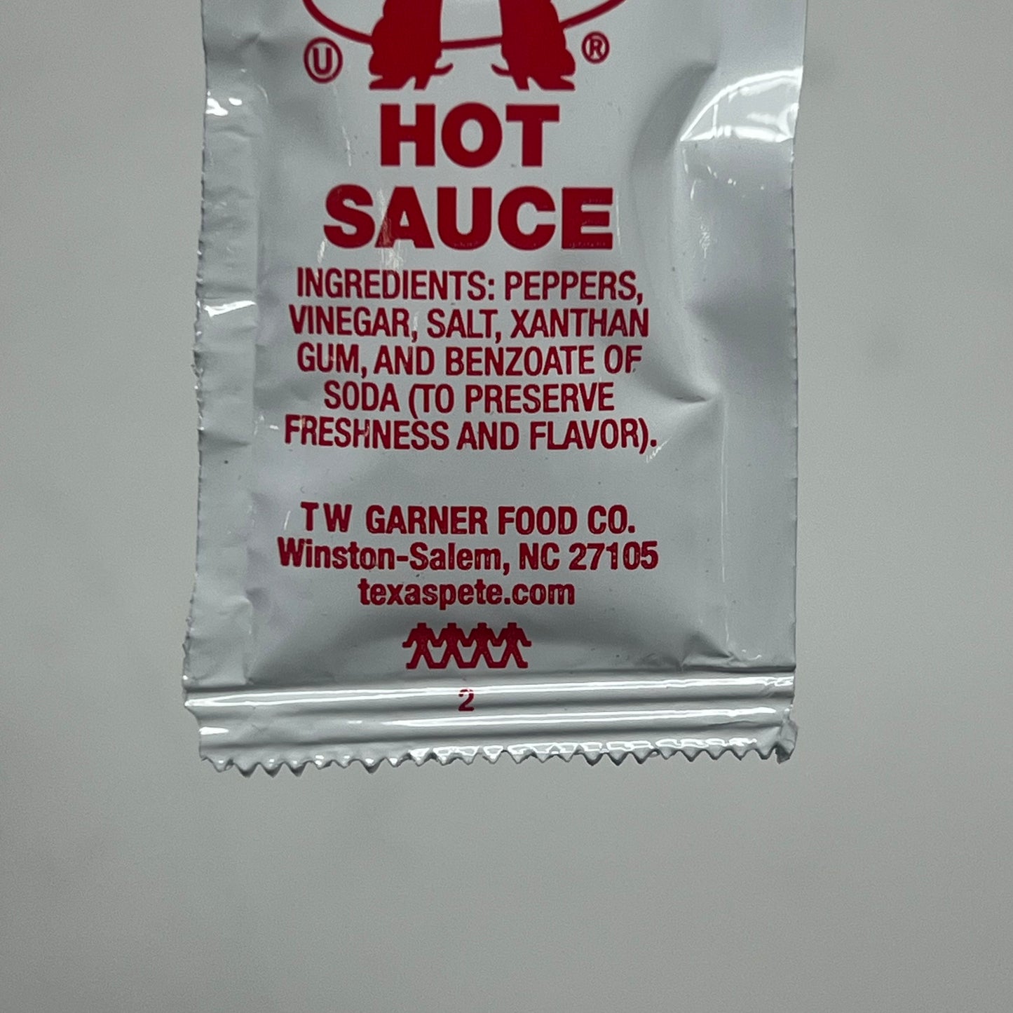 ZA@ TEXAS PETE (200 PACK) Individually Wrapped Hot Sauce Packets  7g Each BB 04/27