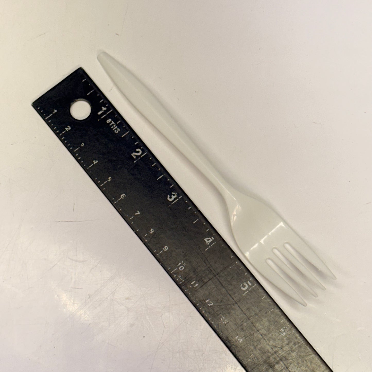 ZA@ NETCHOICE (Box Of 1000) White Fork Medium Weight Polypopylene 406010 D