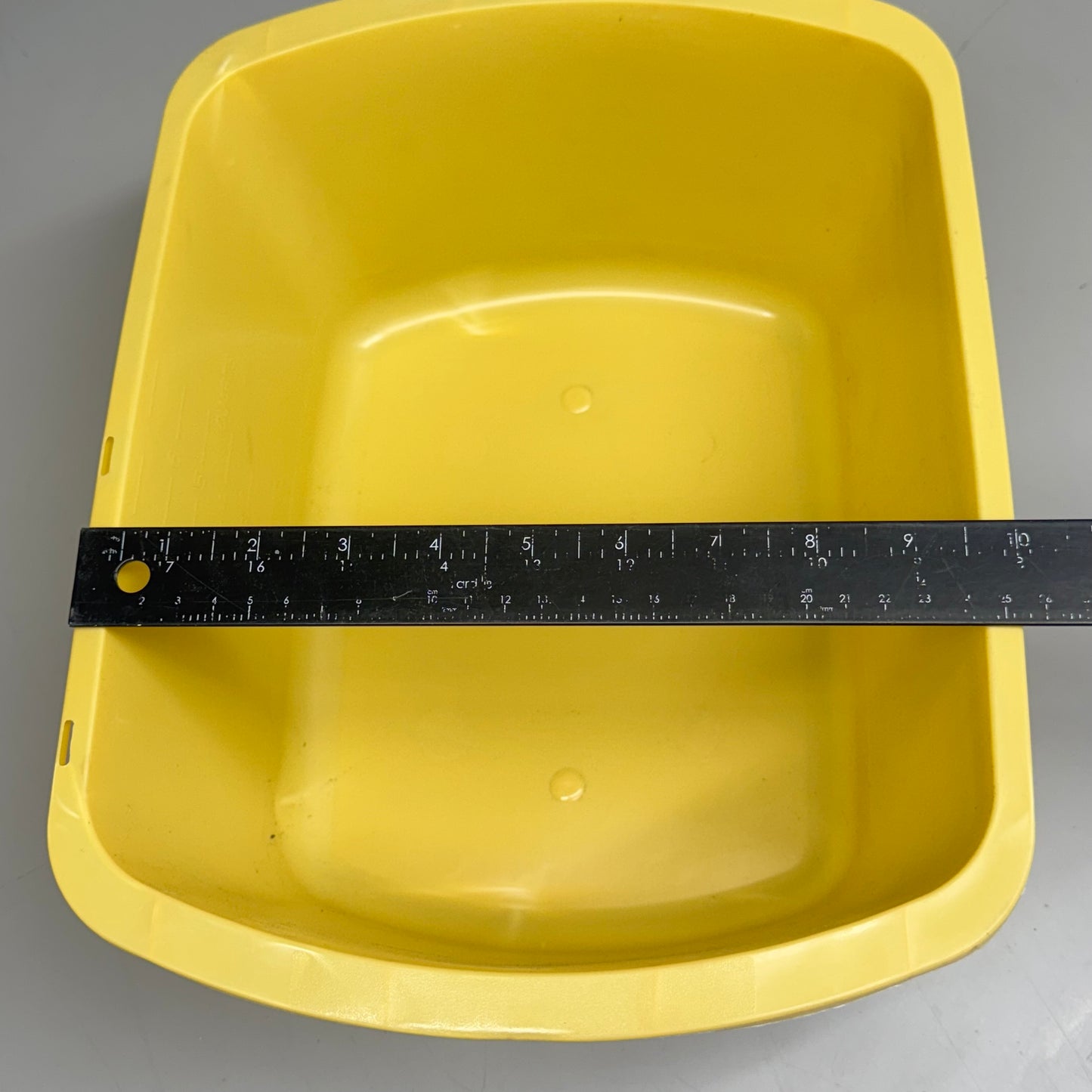 MEDEGEN (50 Pcs) Rectangular Wash Basin 6.6L 13”Lx10”Wx5” Yellow H362-05