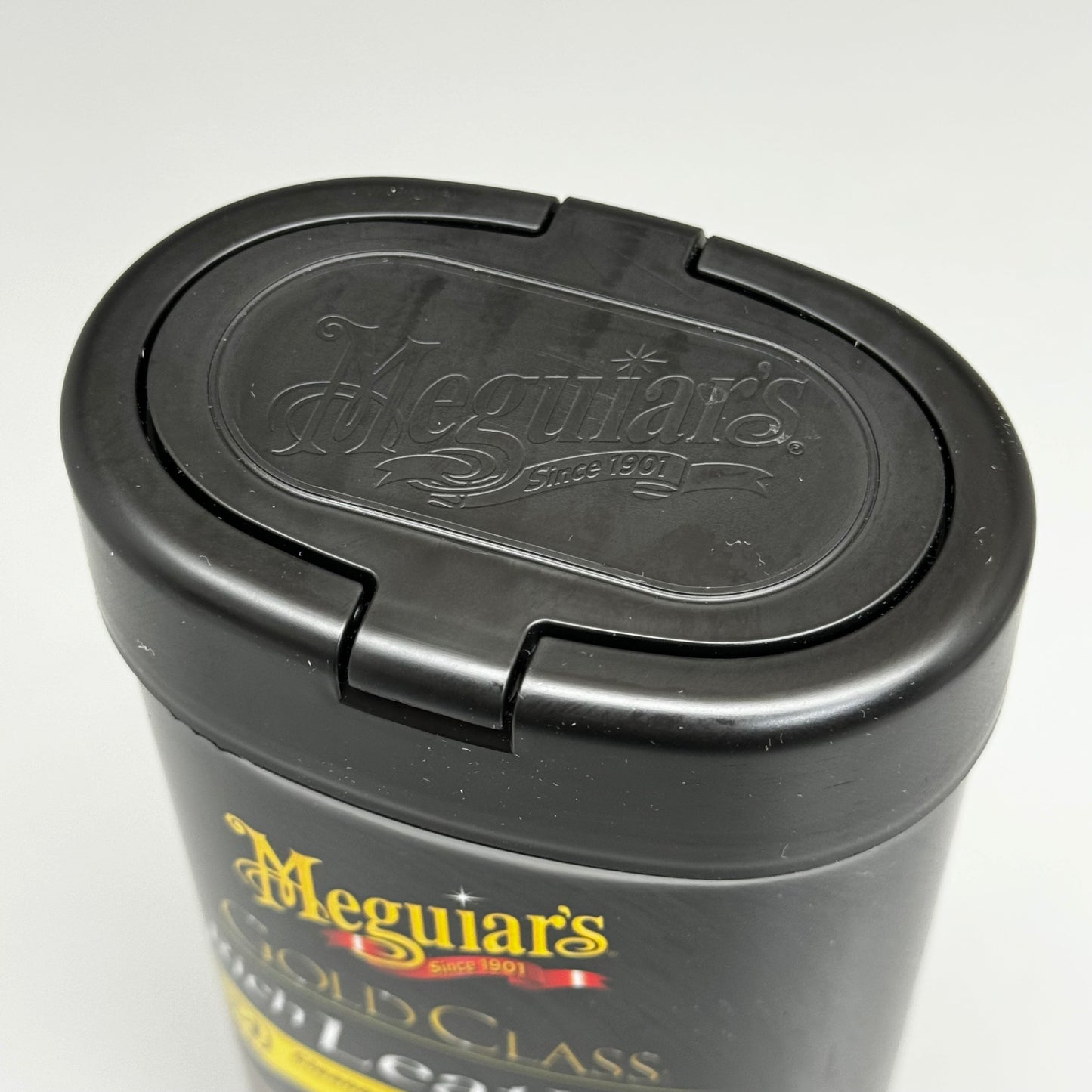 MEGUIAR’S (2 PACK) GOLD CLASS Rich Leather Wipes 3 in 1 Complete Care 30 Wipes