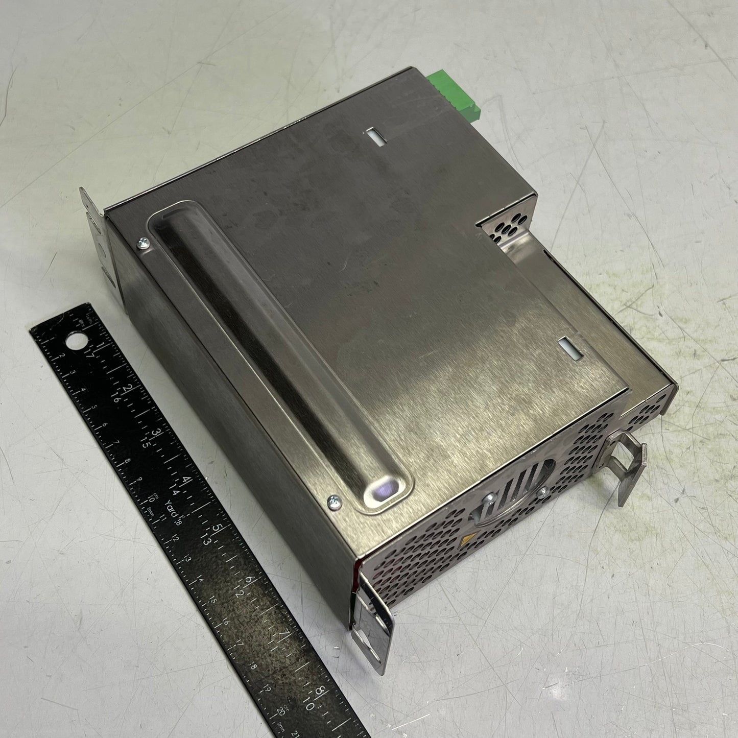 SCHNEIDER ELECTRIC Berger Lahr Sig Positec Frequency Converter TLD 011 F  (NEW)