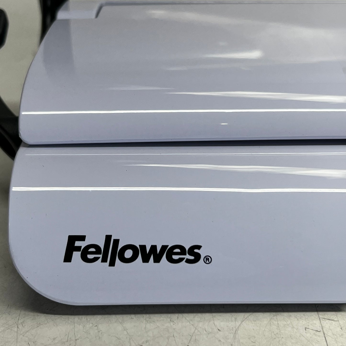 FELLOWES Star + 150 Comb Binding Machine Sz 14.5"L x 9.5"W, White CRC5006501