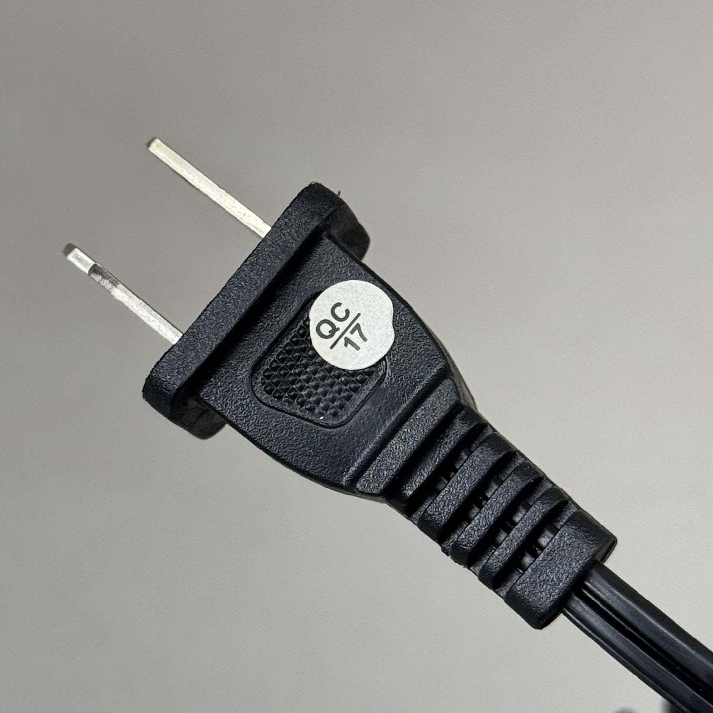 REVLON Perfect Heat Triple Ceramic Barrel Hair Curling Iron 1-1/4 inch