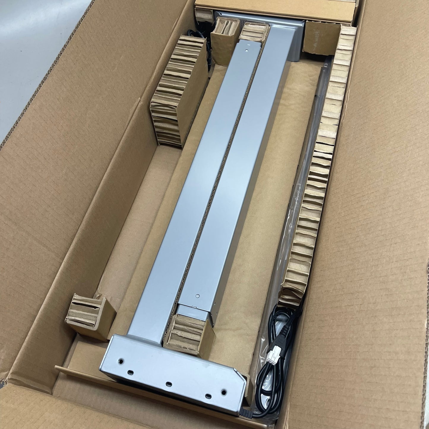 HUMANSCALE Efloat GO 2.0 2-Leg Adjustable Sit Stand Desk Frame Grey