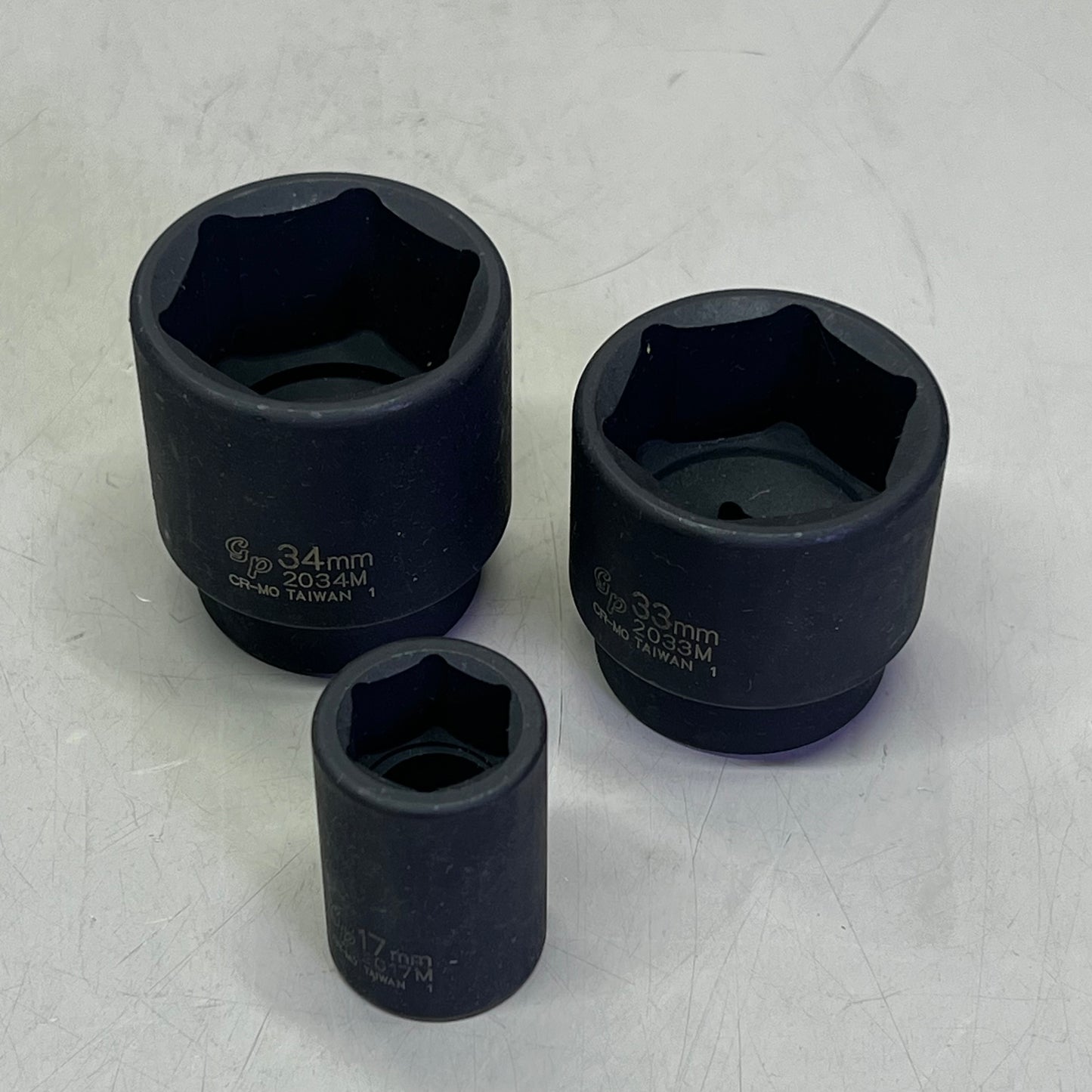 GREY PNEUMATIC CORP Metric Master Sets Alloy Steel Painted 1326MD 1326M (Used)