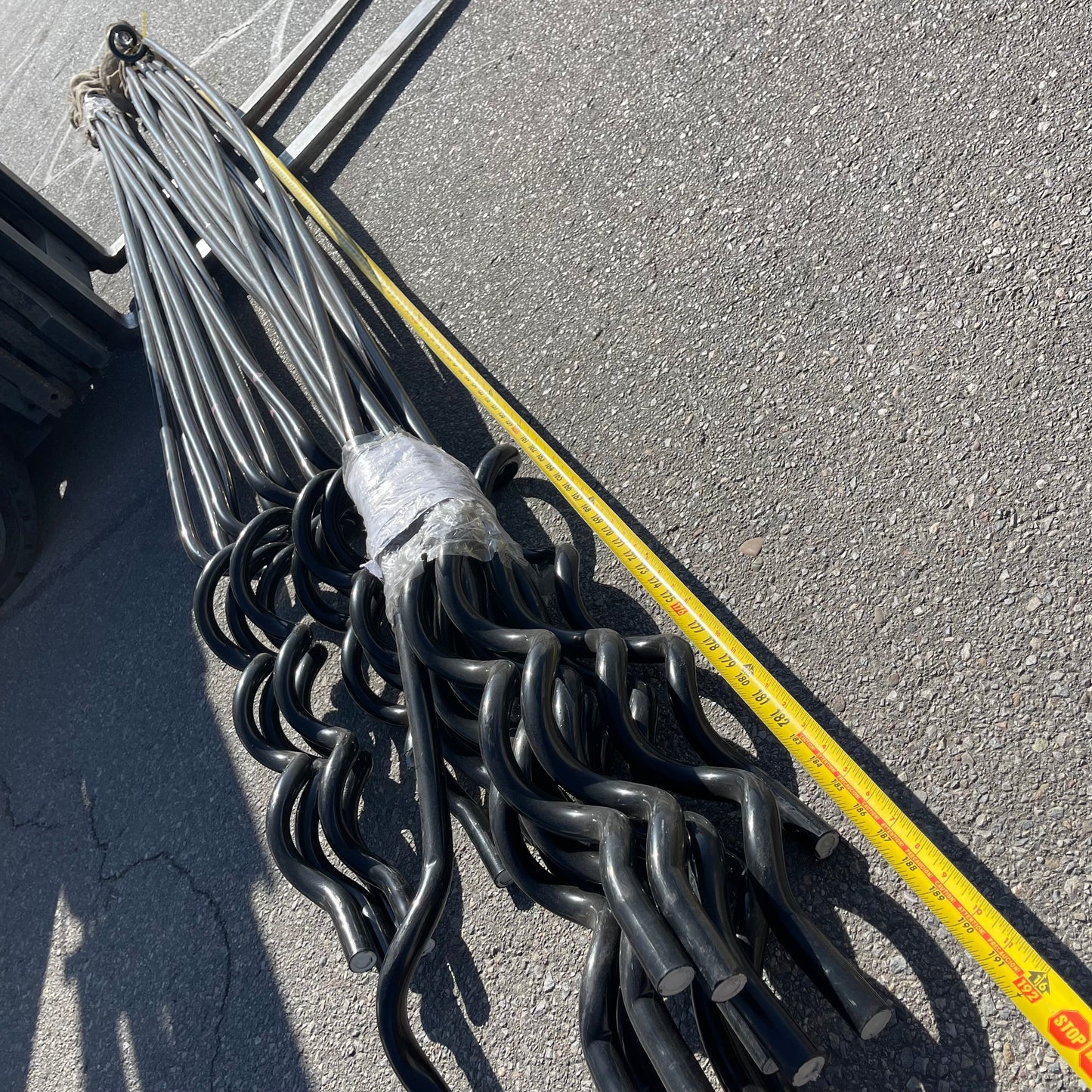 ZA@ Pallet of MIXED Long Black Plastic Pipe/damper/anchor? (AS-IS)