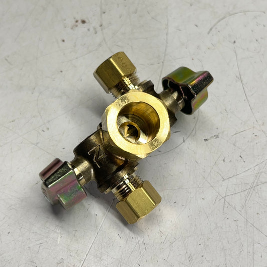 BRASS CRAFT Dual Outlet Dual Shut-off Ball Valve  1/4-turn Angle  KTCR1901DVX R