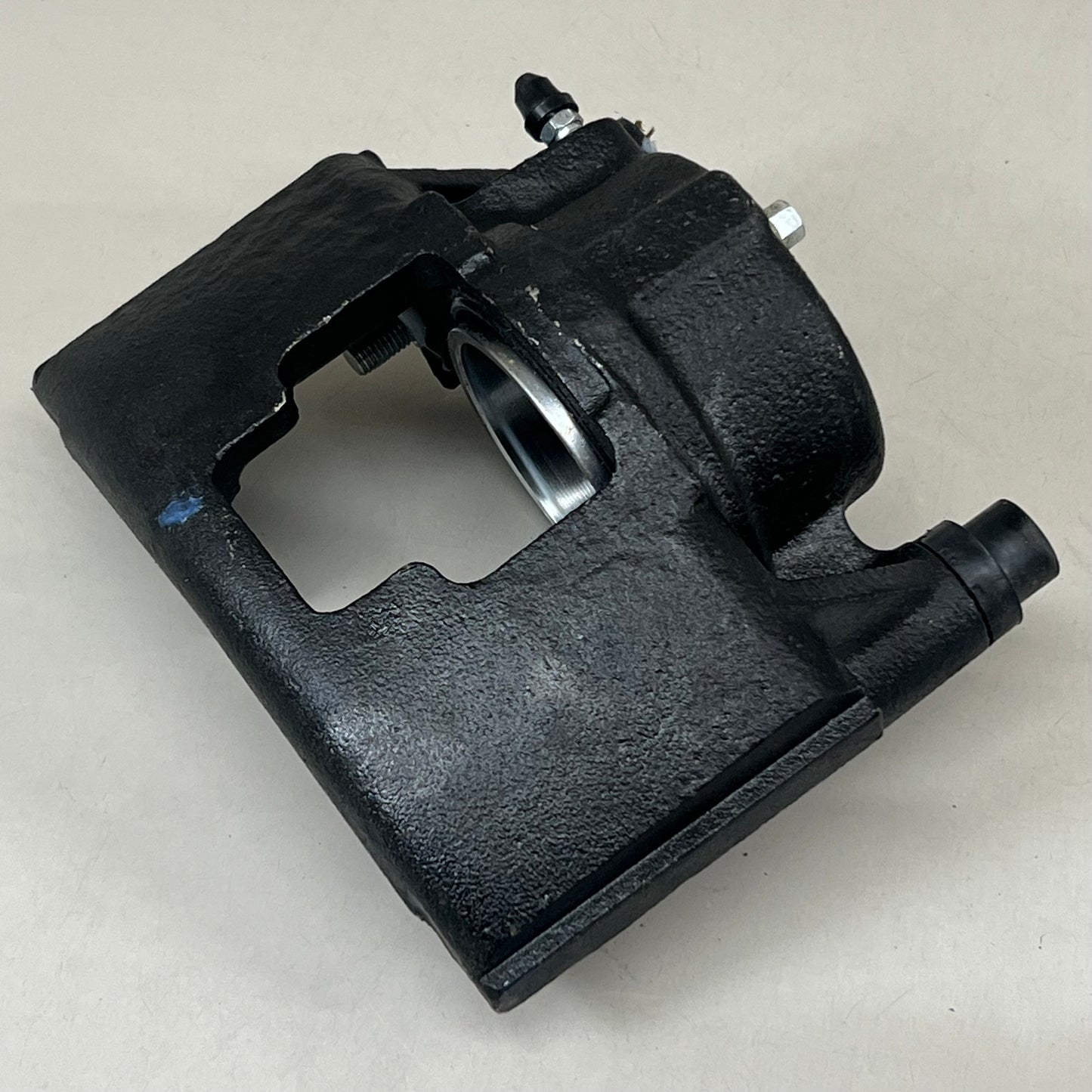 ADAPTIVE ONE Semi Loaded Coated Brake Caliper