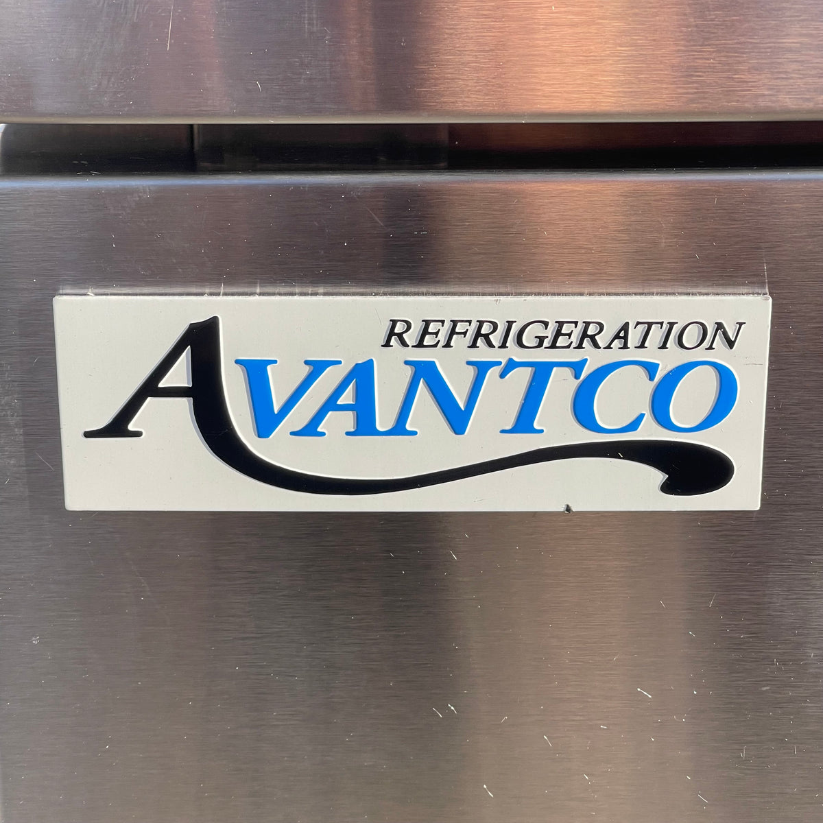AVANTCO 4-Drawer Refrigerated Chef Base 84”x32”x26 Stainless Steel 178CBE84HC (Good, Damaged Power Cord)