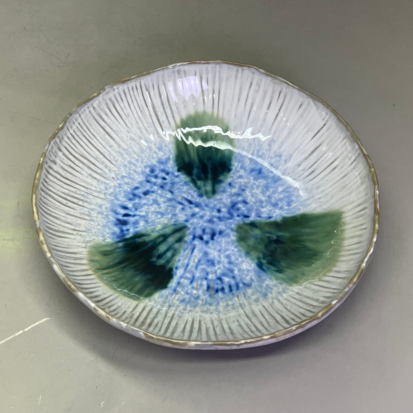 CREATIVE CO-OP Stoneware Bowl Reactive Crackle Glaze 11.5x2.5 DF8836