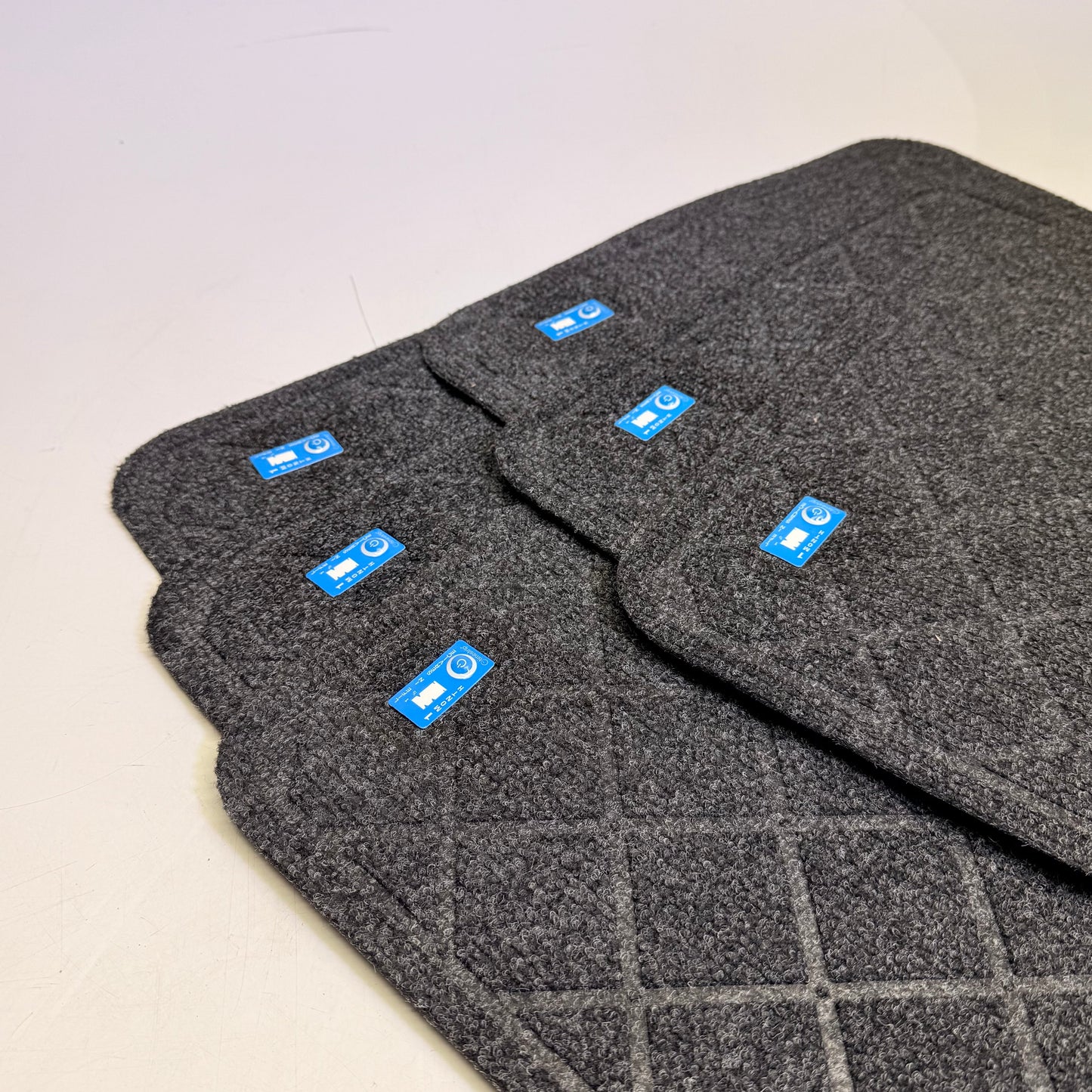 CLEAN SHIELD (6 PACK) Urinal Mats 17.25" x 20.5" Charcoal 4465 (New-Other)