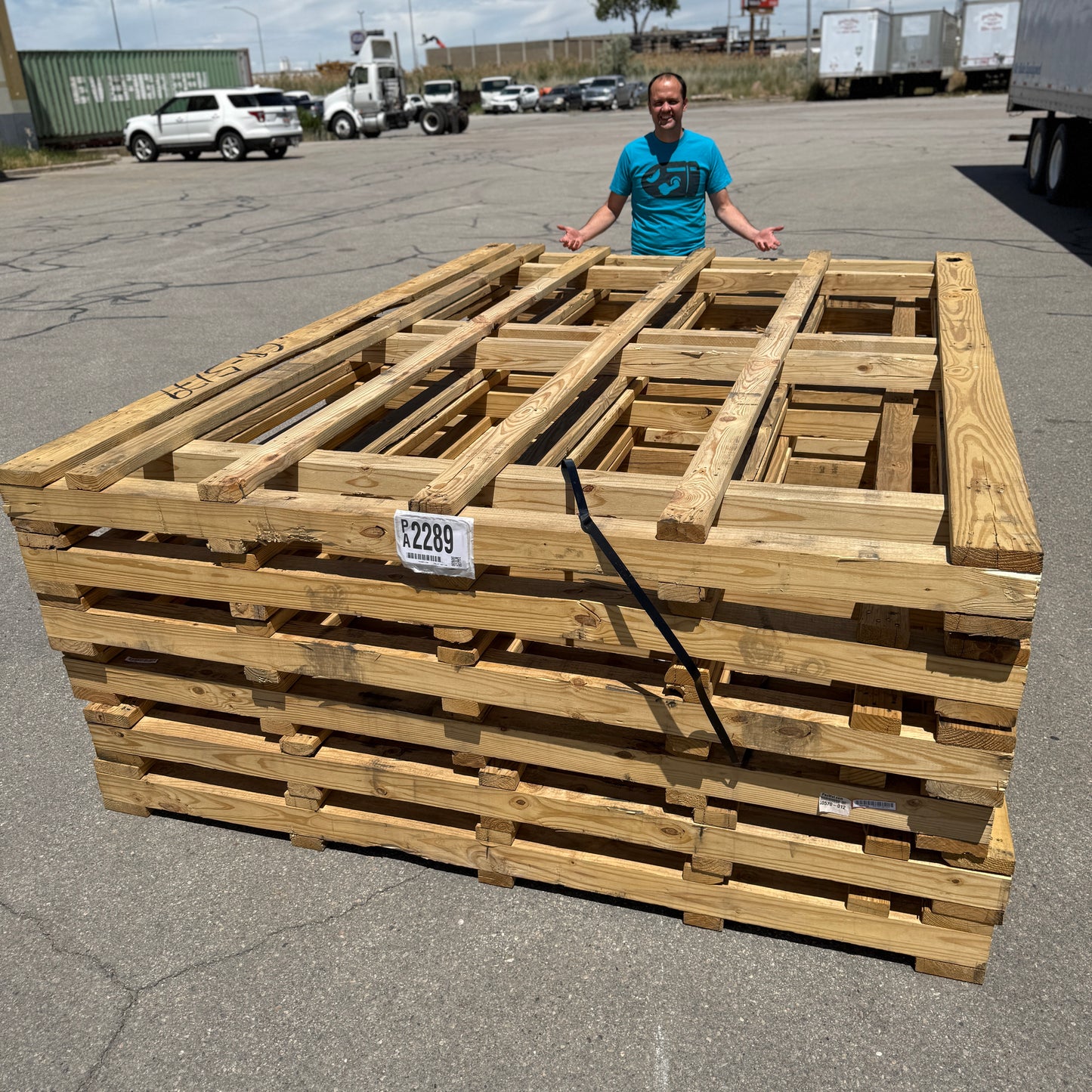 ZA@ Stack of 6 Wood Jumbo Pallets 126”x88” (AS-IS)