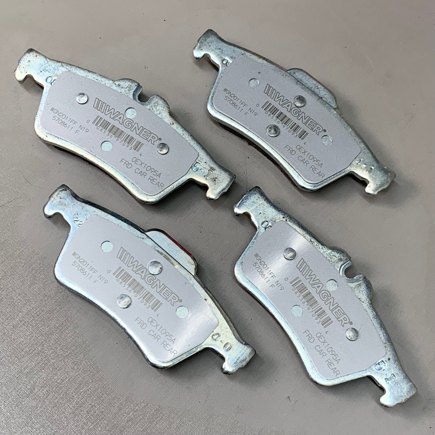 WAGNER OEx Semi-Metallic Disc Brake Pad Set 5" x 2" Grey OEX1095A