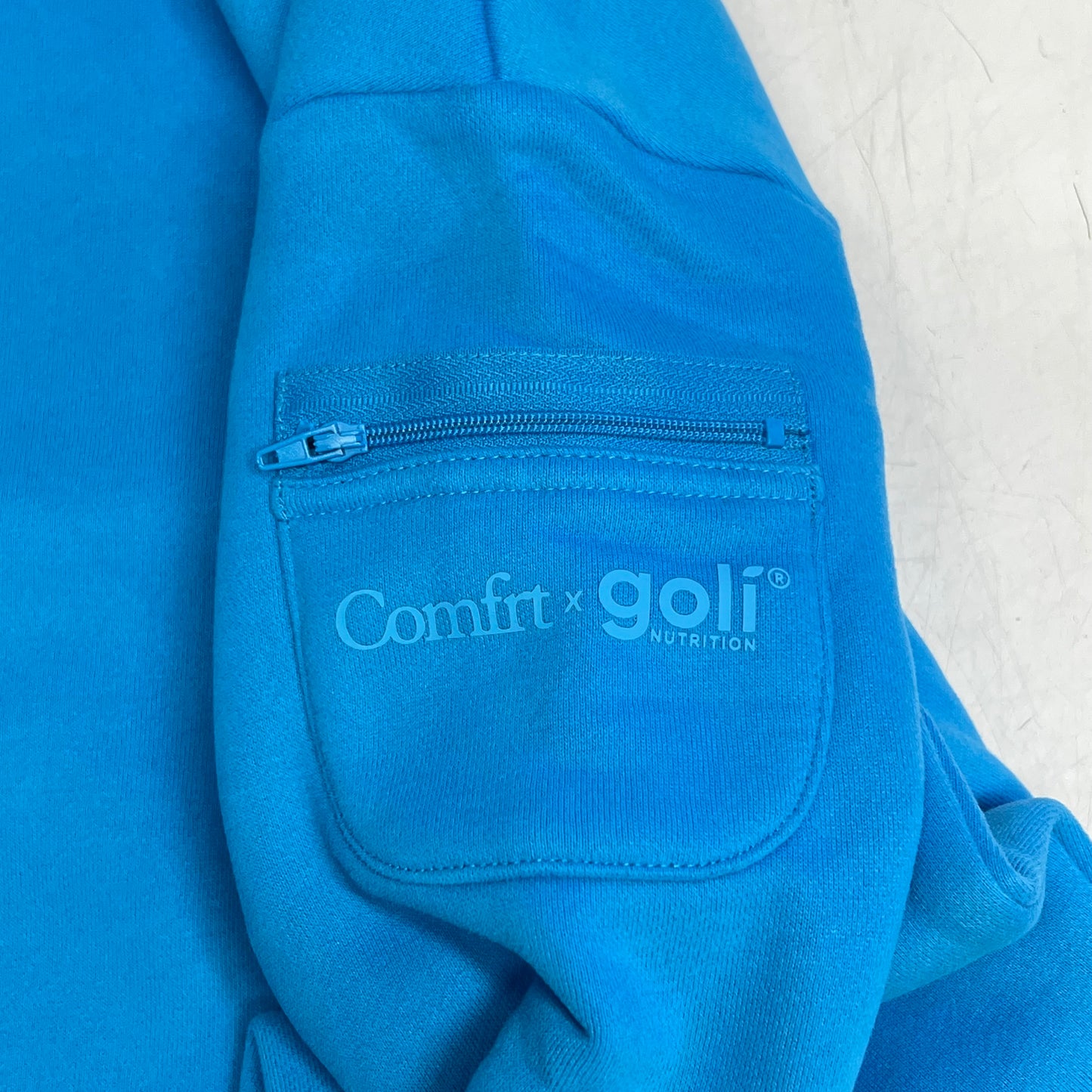 COMFRT X GOLI NUTRITION Travel Essentials Hoodie Women's Sz XL Goli Blue KJHU251
