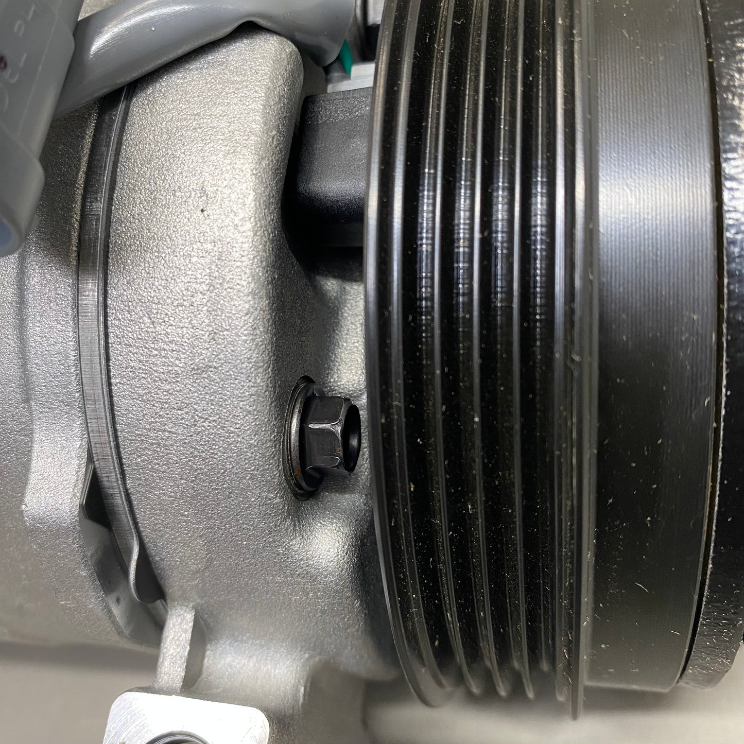 DENSO A/C Compressor & Clutch Dor Cadillac, Chevy, Hummer Etc As-is (See Images)471-0315