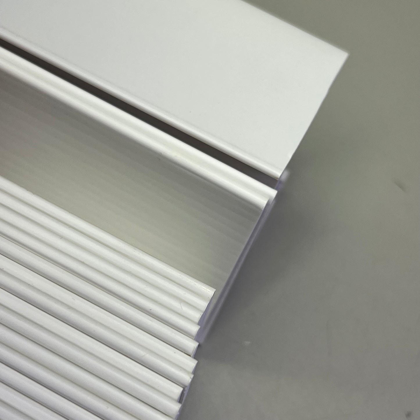 HOME DECORATORS COLLECTION Cordless Faux Wood Blinds 2.5"x 35"Wx48"L White