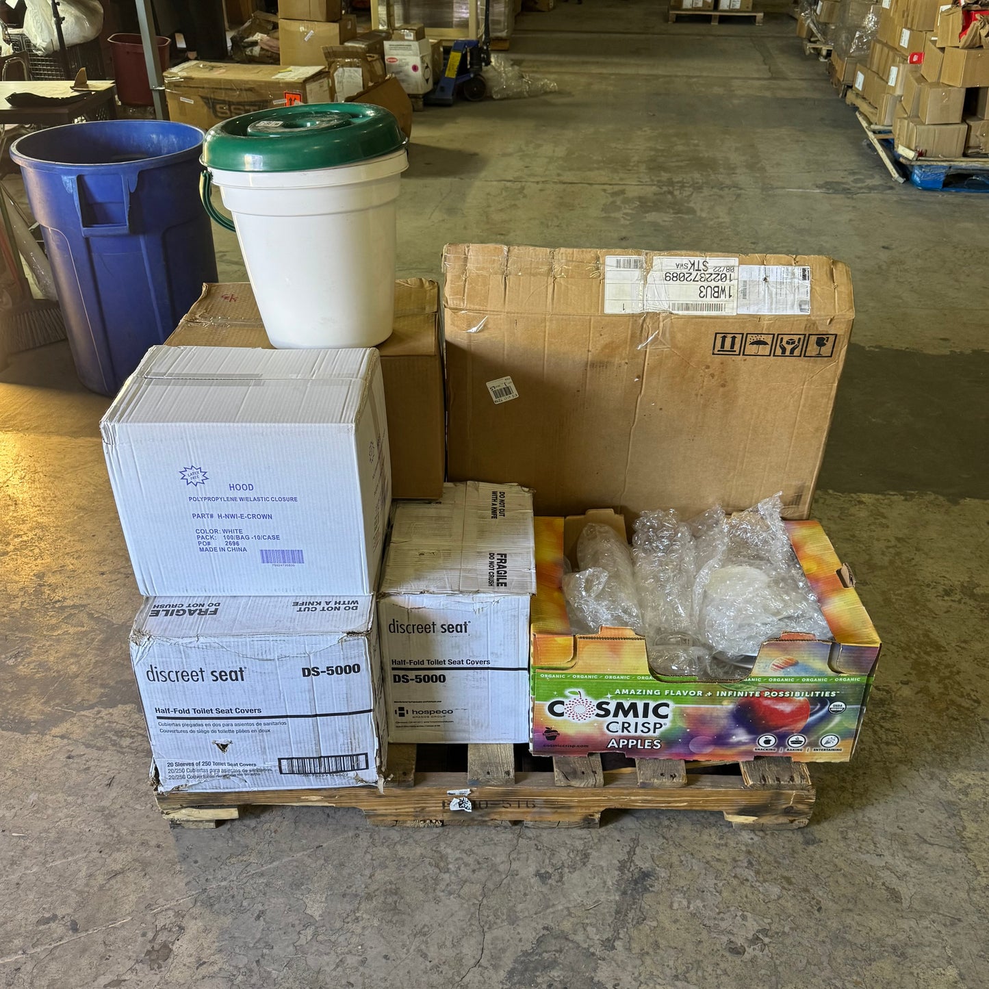 ZA@ Pallet of MIXED Steel Fan Guard Sidewall, Passing Door Hardware, Disp Toilet Seat Covers, Etc... (AS-IS)