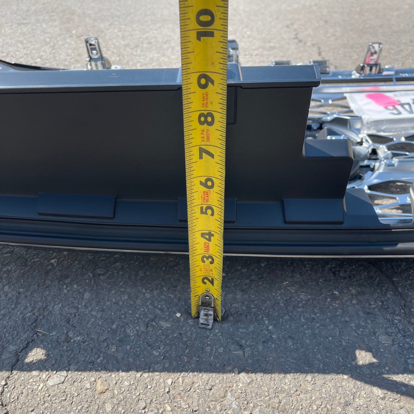 ZA@ NISSAN 2017-2019 Titan Grille Assembly OEM Front Chrome Grill 62310-EZ90B (AS-IS)