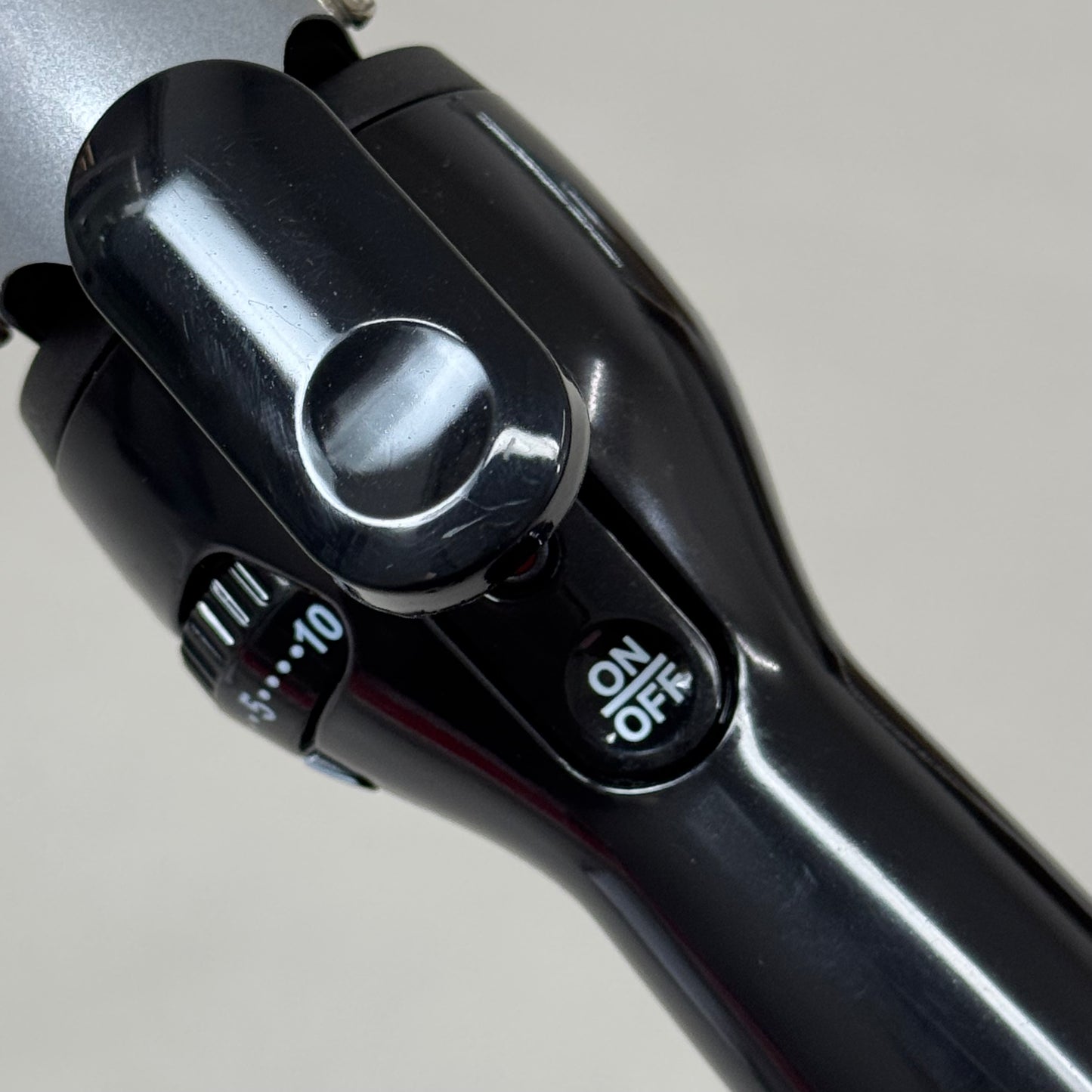 REVLON Perfect Heat Triple Ceramic Barrel Hair Curling Iron 1-1/4 inch