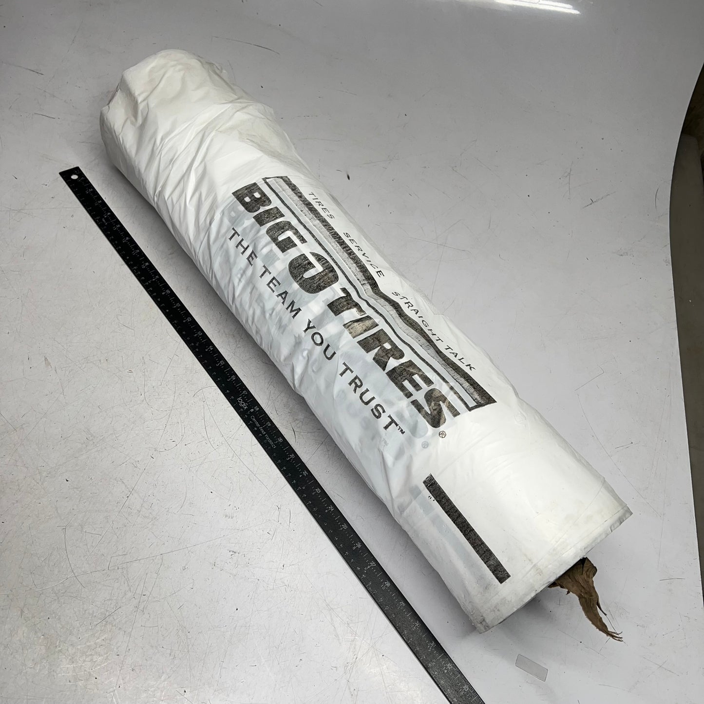 ZA@ BIG O TIRES  (150 ROLLS) Tire Bags for Spares/reusable Tires 32x48 White 0341-4883247 (As-Is)