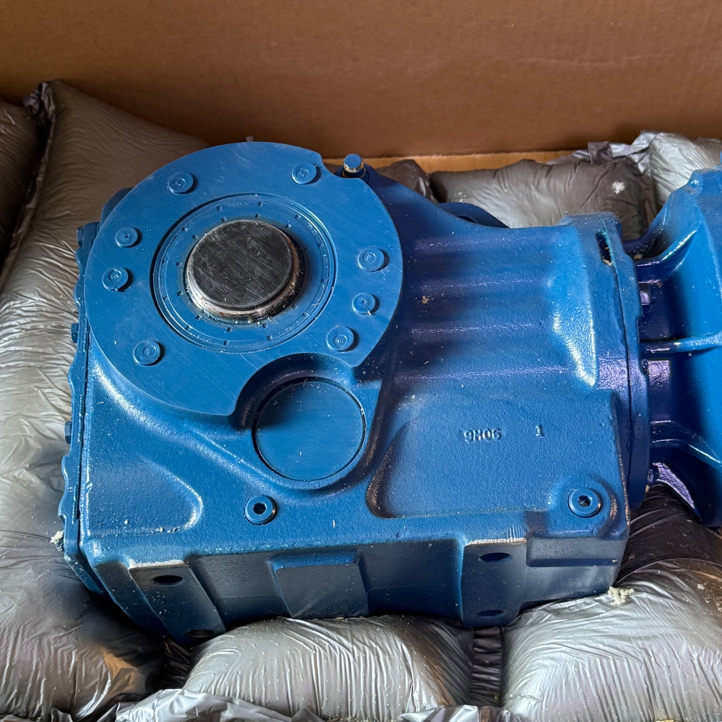SEW EURODRIVE Gear Motor 230/460V, Blue KA67/T DRN100LM4