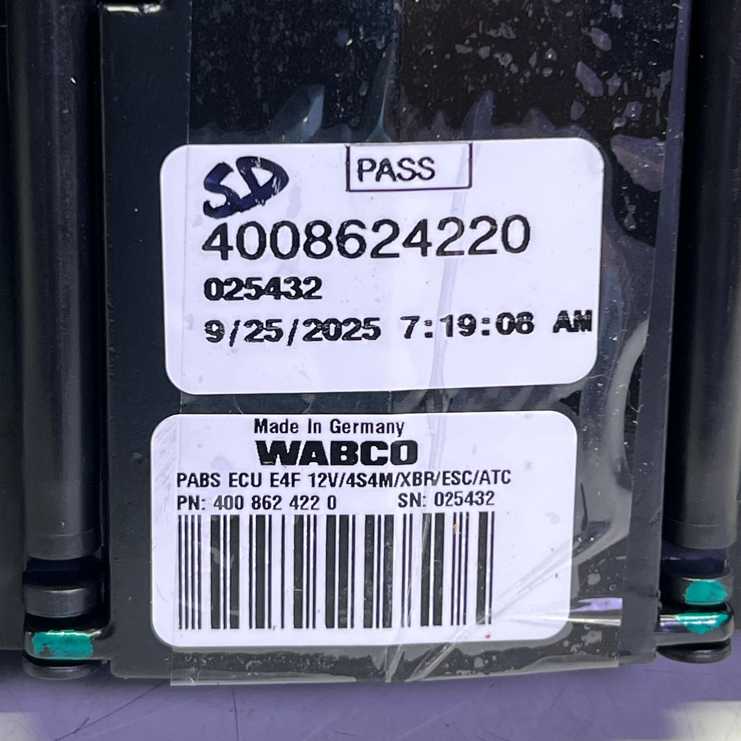WABCO Oem International Hydraulic Brake Abs Ecu Sz 6.5"W x 7.5"L x 3"H, 4008624220
