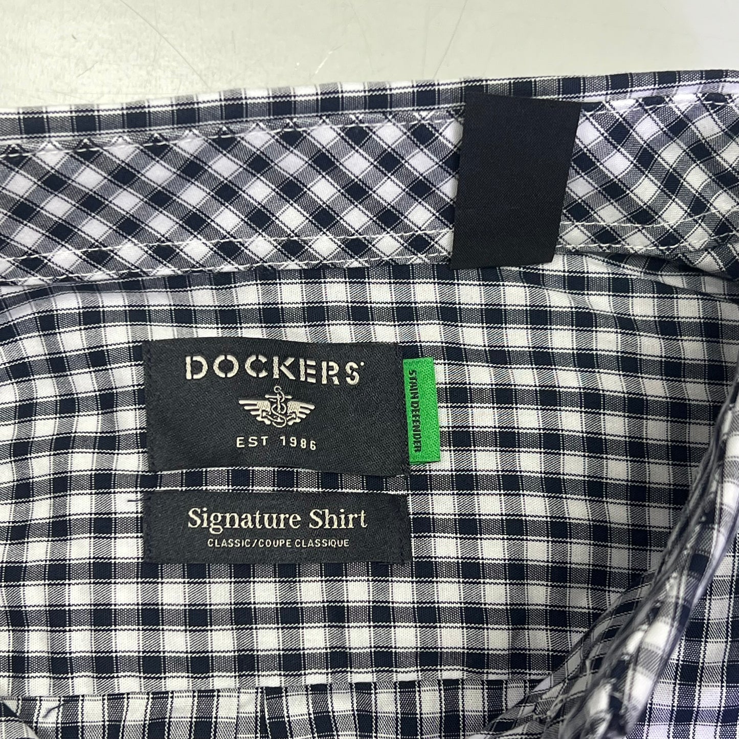 DOCKERS Signature Stain Defender Button Up Shirt Men's Sz S Navy Blue A42520010