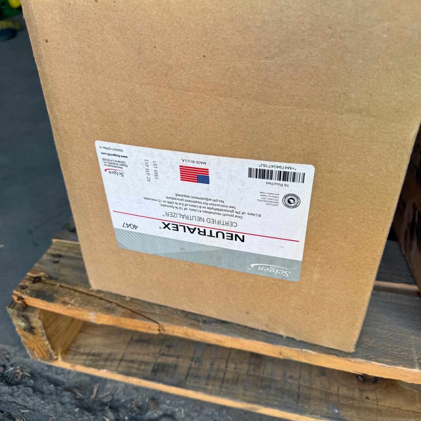 ZA@ Pallet of MIXED Rubber Trim, Currency Straps, Toilet Seat Covers, Automotive, Lighting, Honda Genuine Parts, Sink, Toner, Marking Paint,Syrup & MORE! (AS-IS)