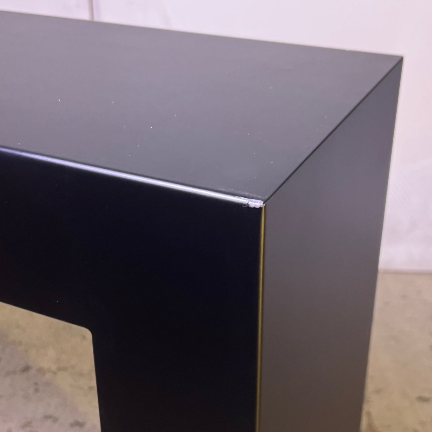 BIO FLAME  Double Sided Rogue 2.0 DS Fire Box 27.5"x36"x10.0" Black 2.0 DS (Minor Scratches)