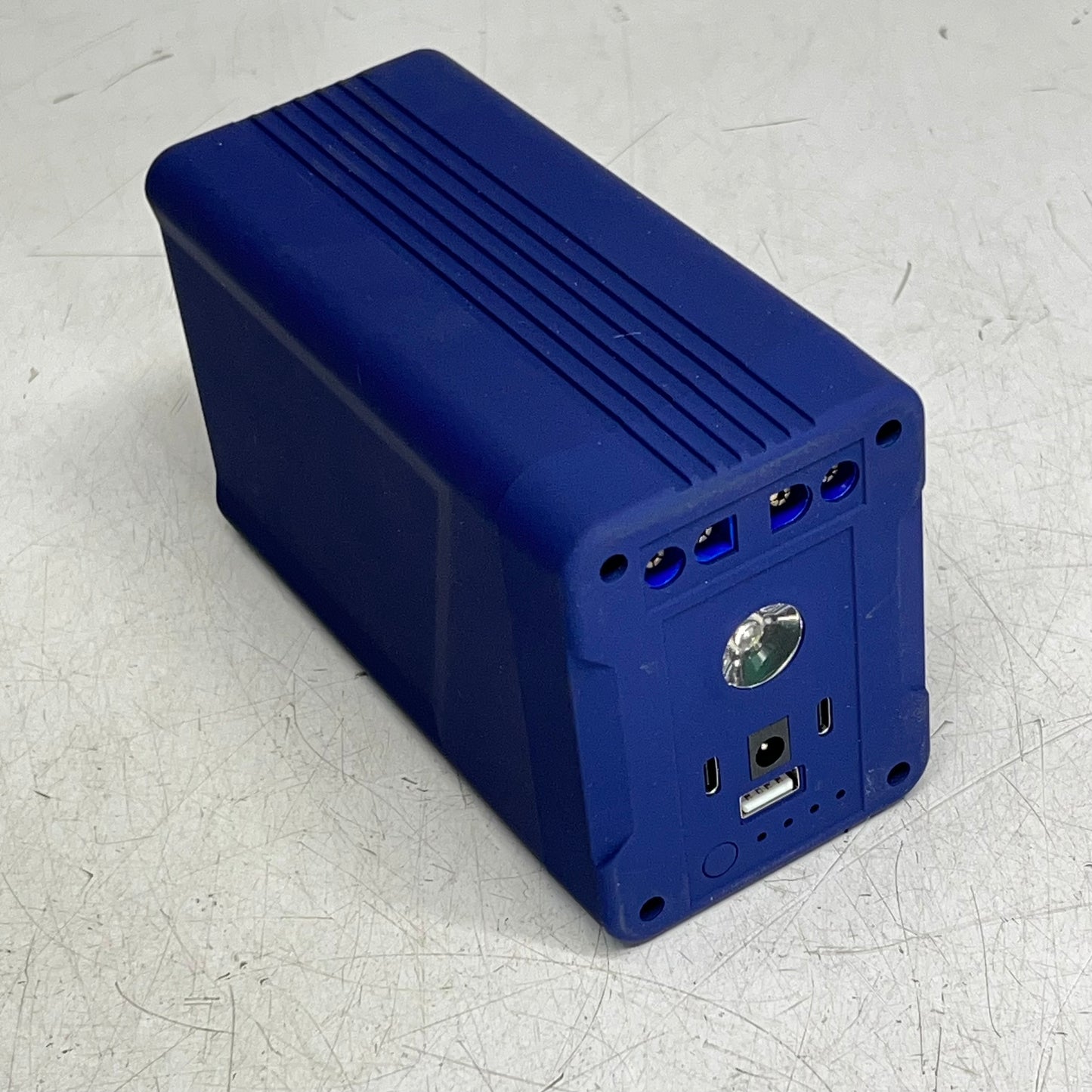 EARTH-X Jump Pack All-in-one In Compact Zip Closure Bag 12V-24V ETX-JMP12/24