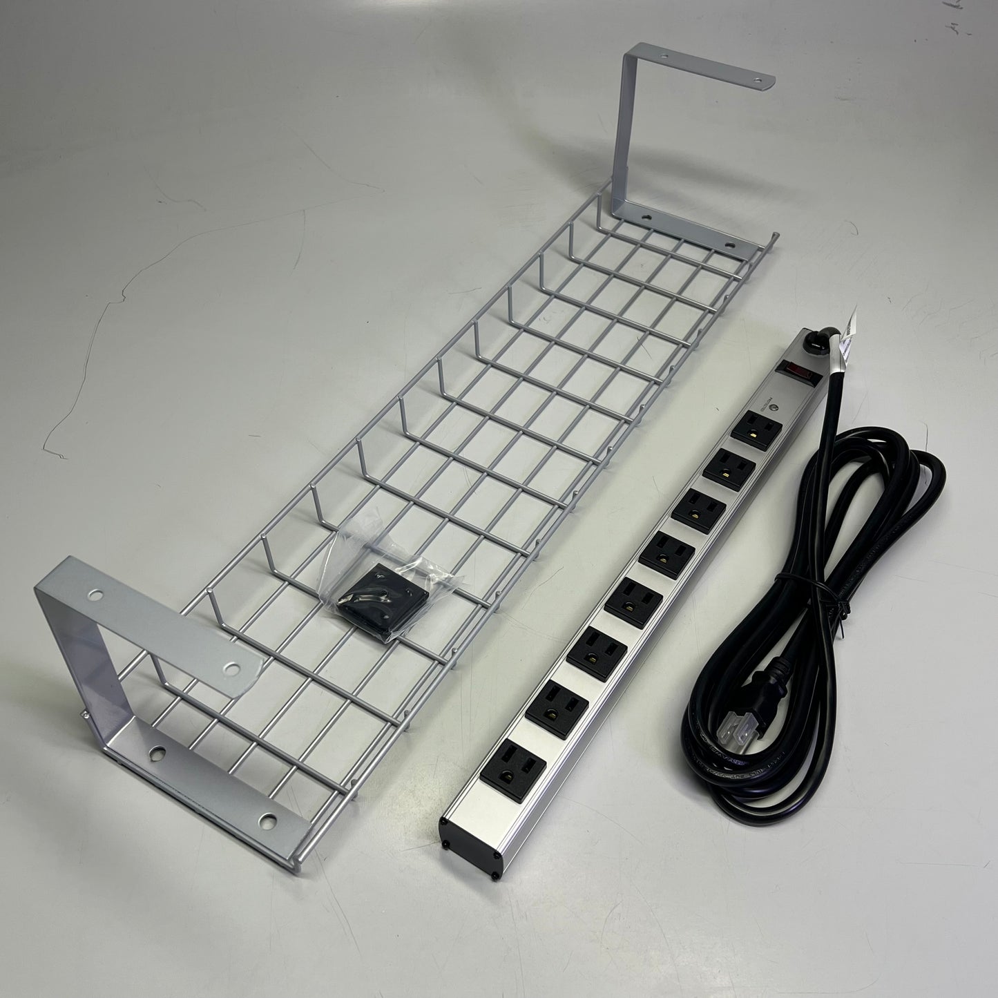 SITONIT Cable Caddie Basket & 15 AMP 125 Volt 8' Cord Power 26" L Silver 3128022