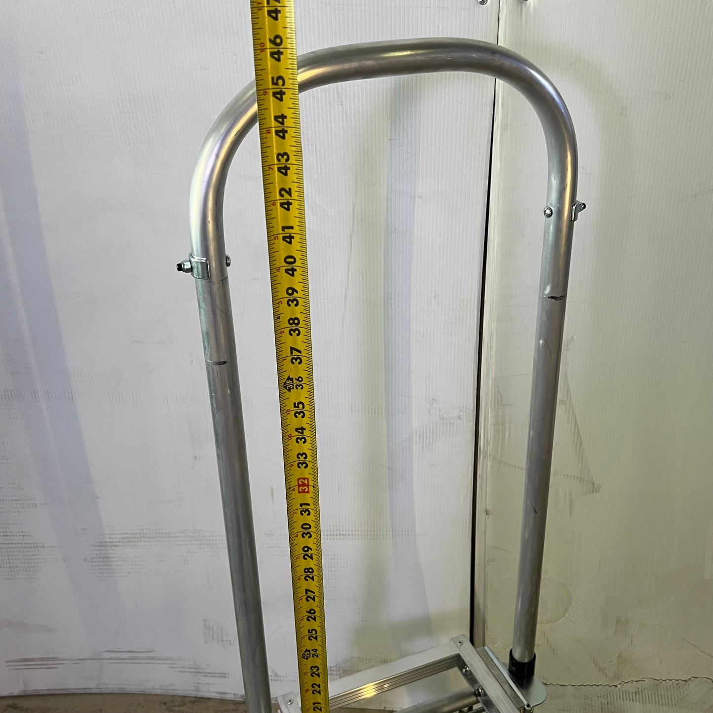 LIBERATOR Hand Truck 60"H x 21"W Grey A1-B81-C6-DS