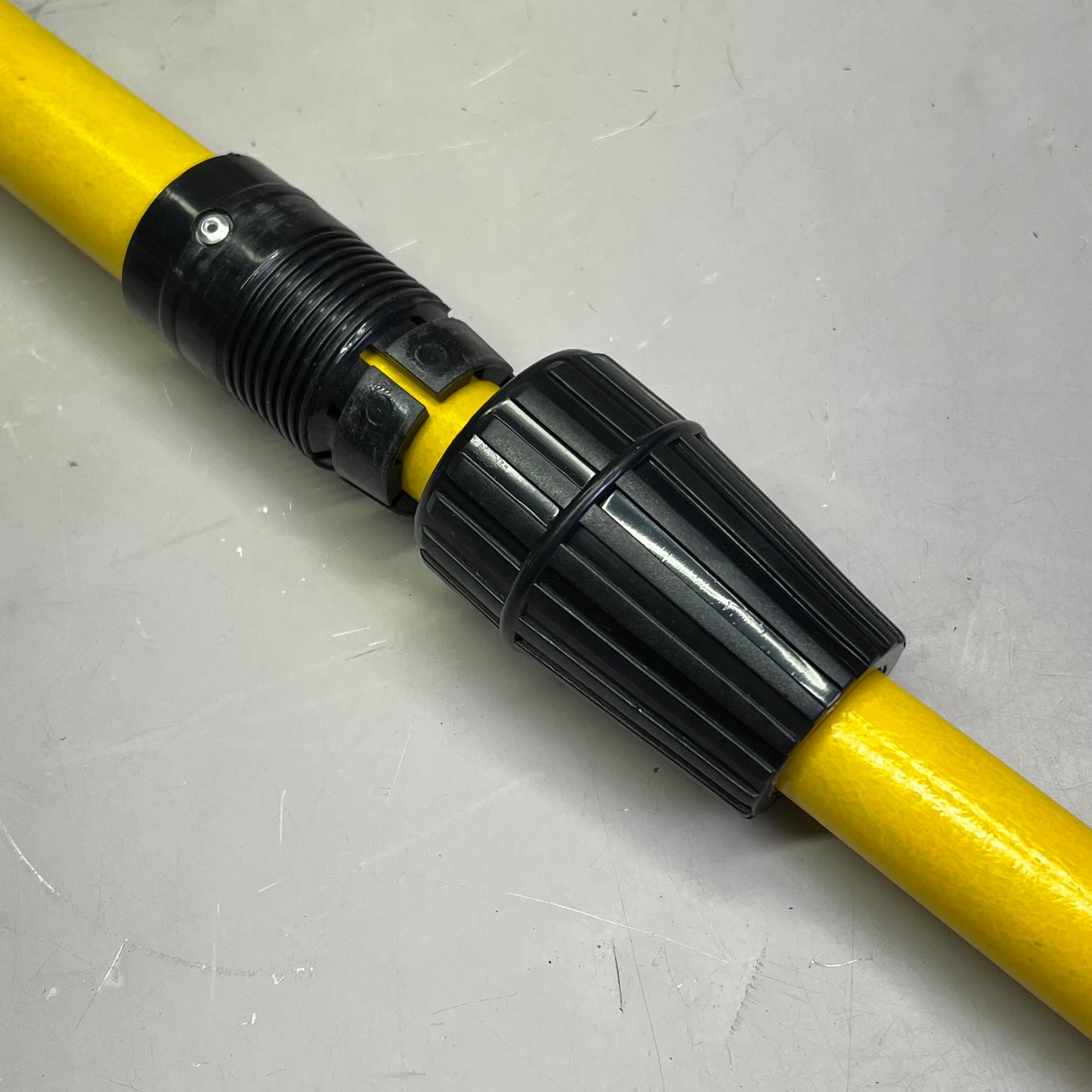 HOPKINS Extension Handle Fiberglass W/ Metal Tip 4 to 8' Yellow/Black 92508